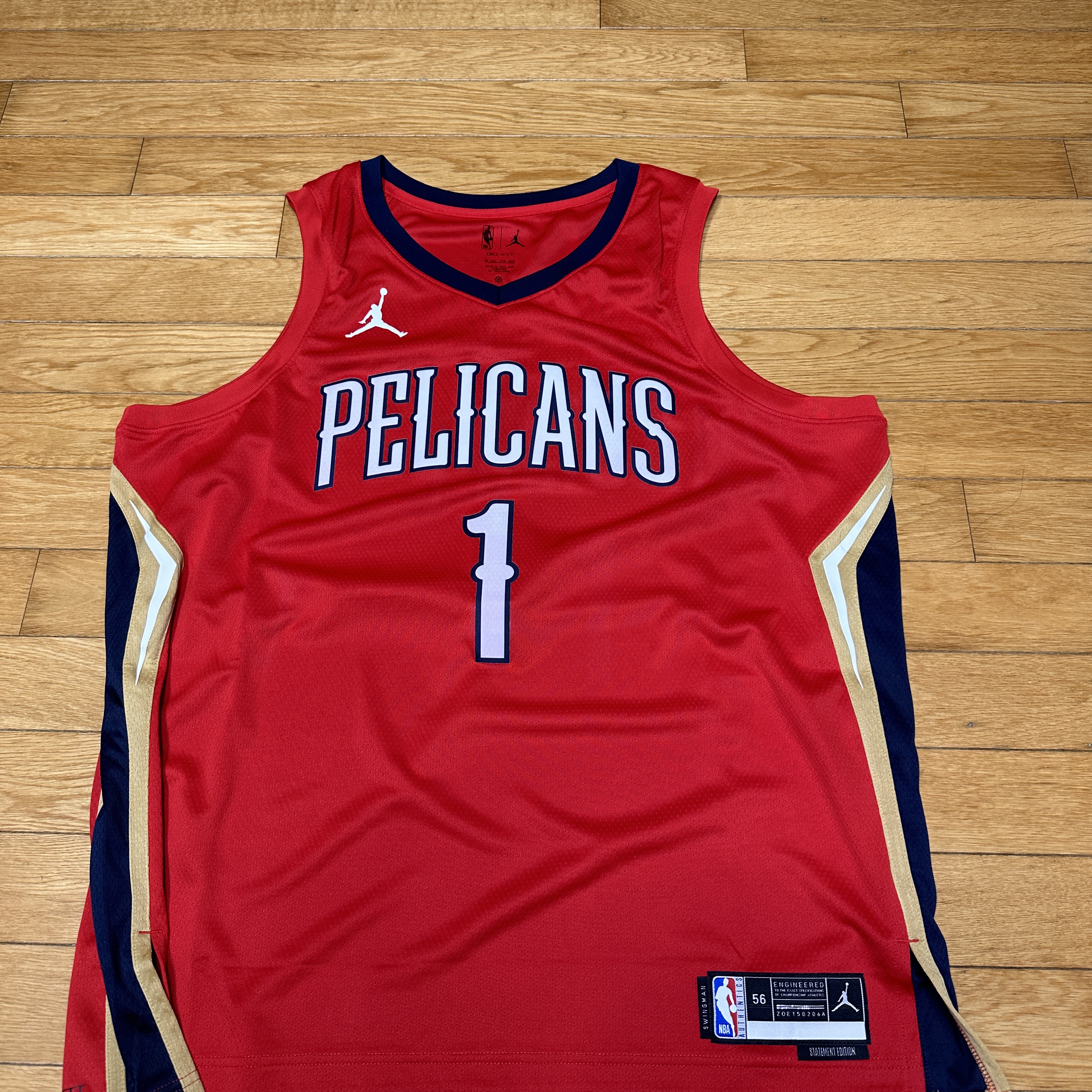 Jordan Zion Williamson New Orleans Pelicans Statement Edition 2022/23 NBA Swingman Jersey Red 착용 스타일