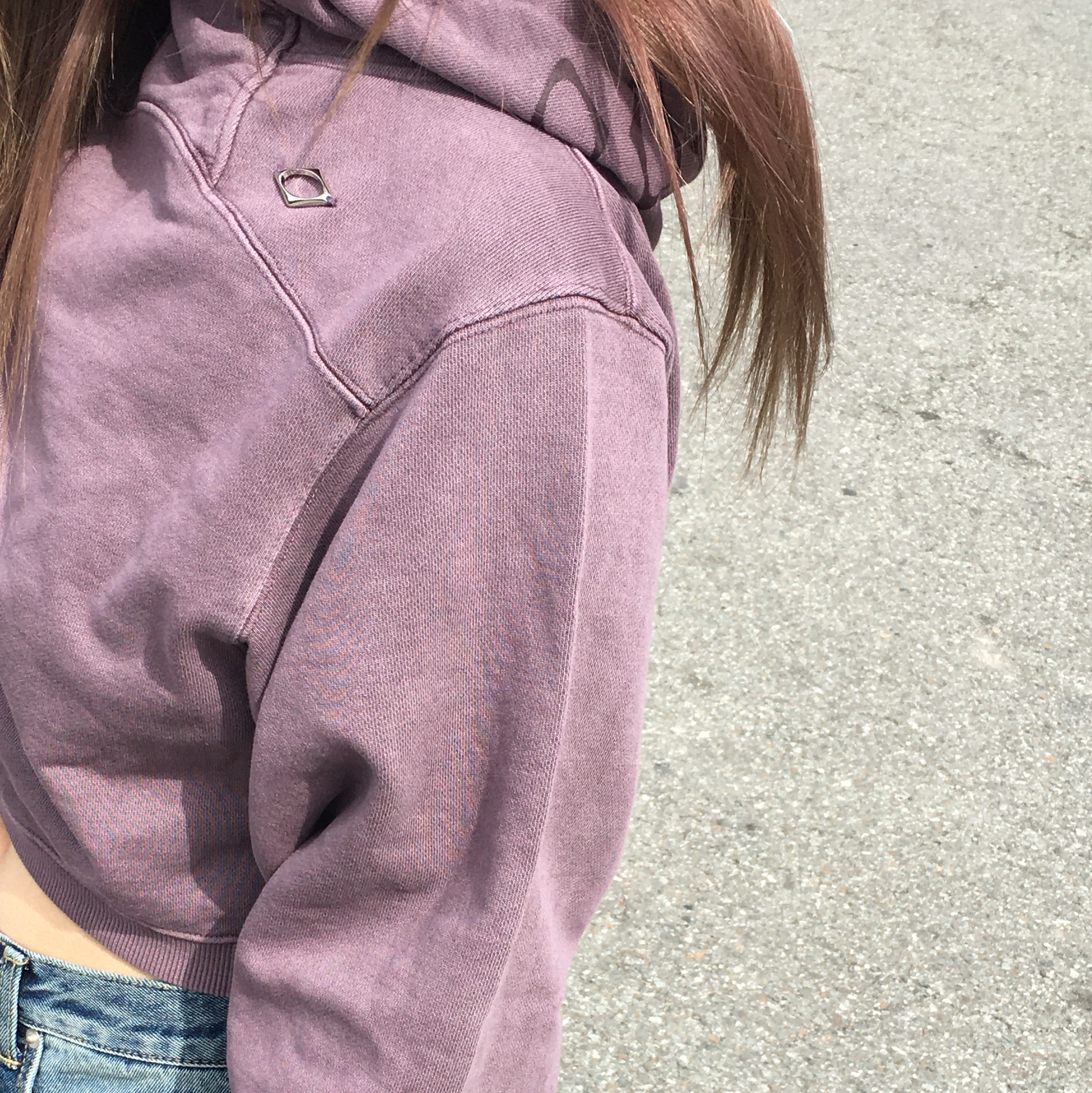 (W) Mischief Side Button Up Crop Hoodie Washed Red Brown 착용 스타일 - 2