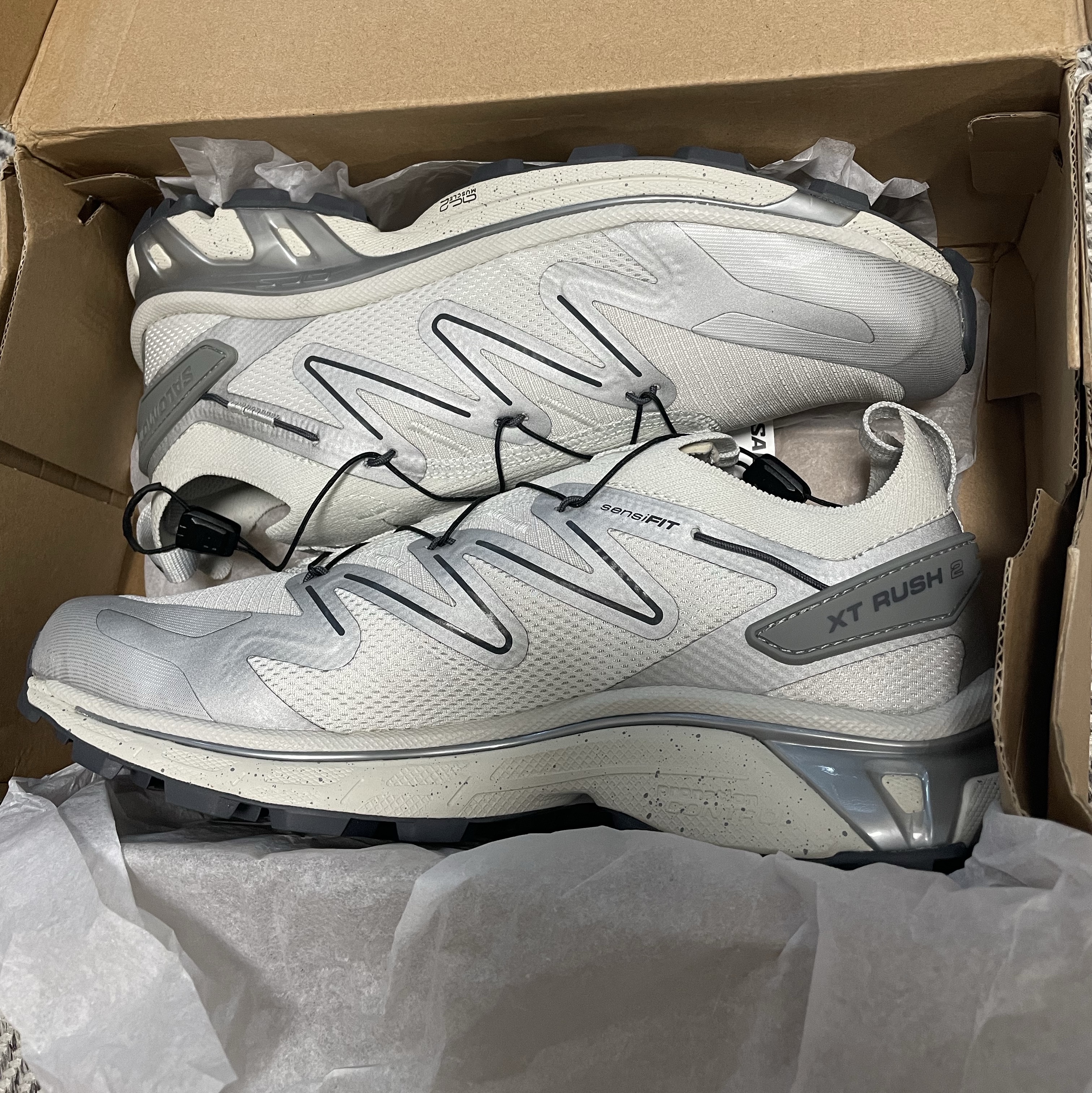 Salomon XT-Rush 2 Lunar Rock Silver Metallic X 착용 스타일