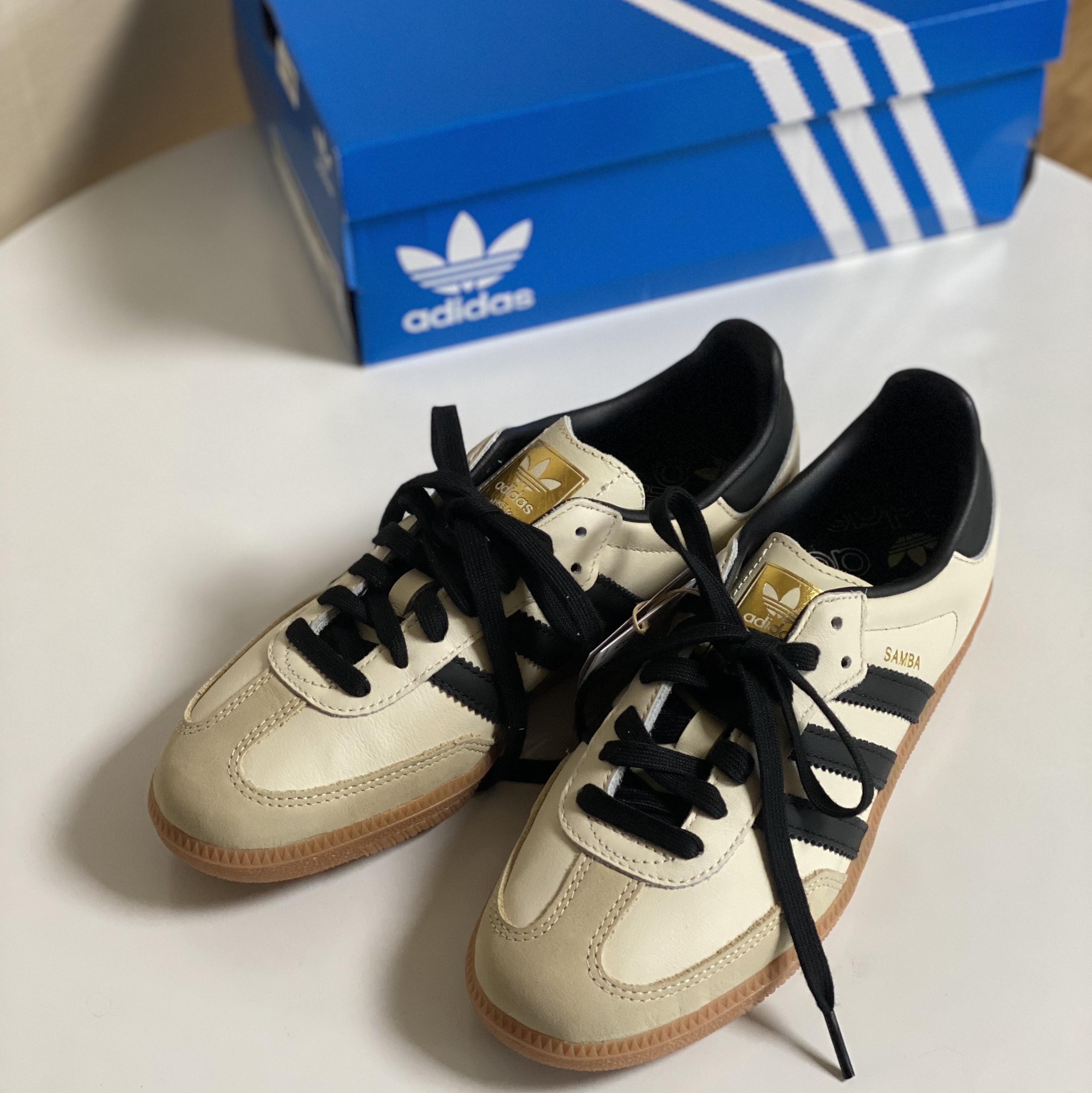 (W) Adidas Samba OG Cream White Core Black 착용 스타일 - 2