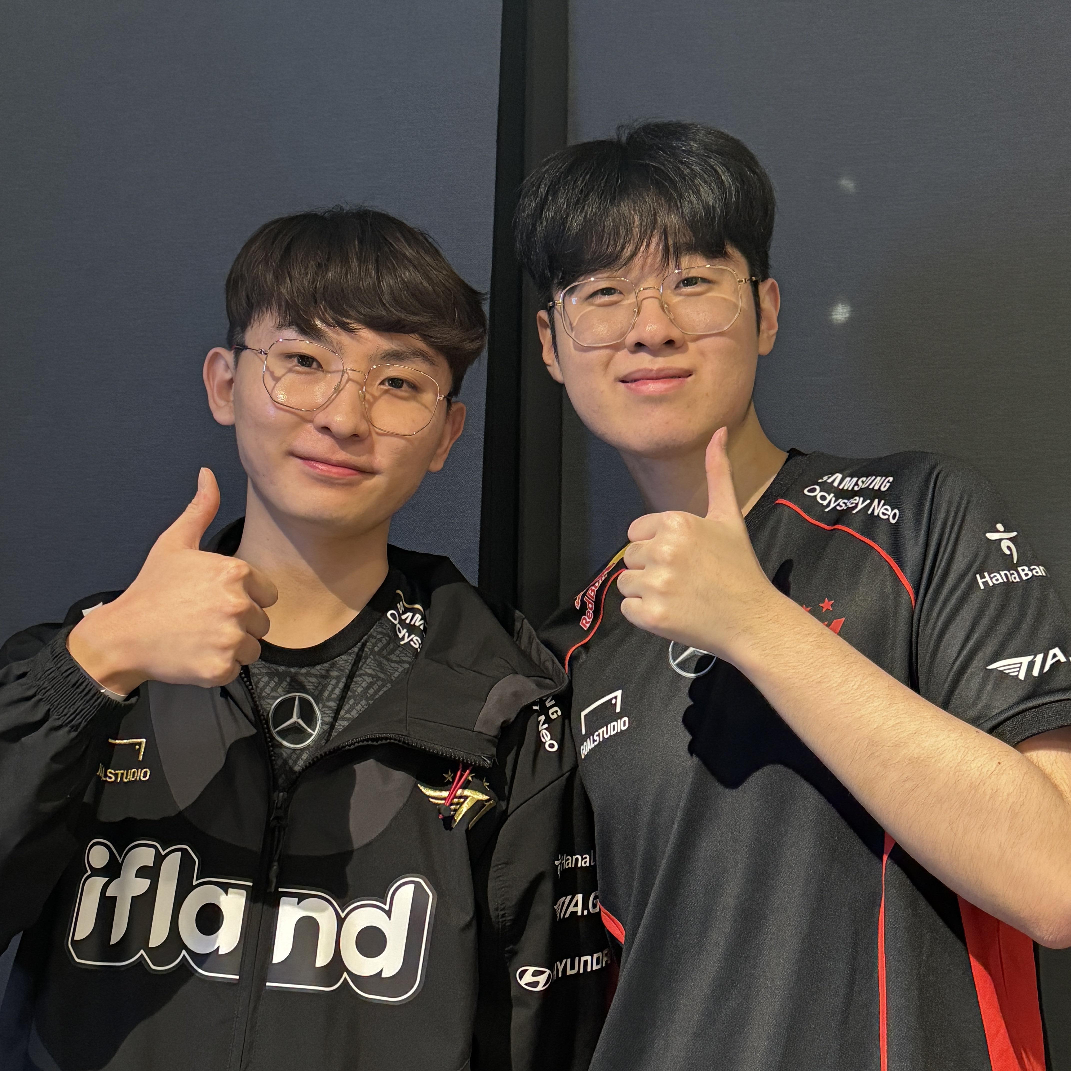 T1 2023 Uniform Worlds Jersey Faker Black 착용 스타일 - 3