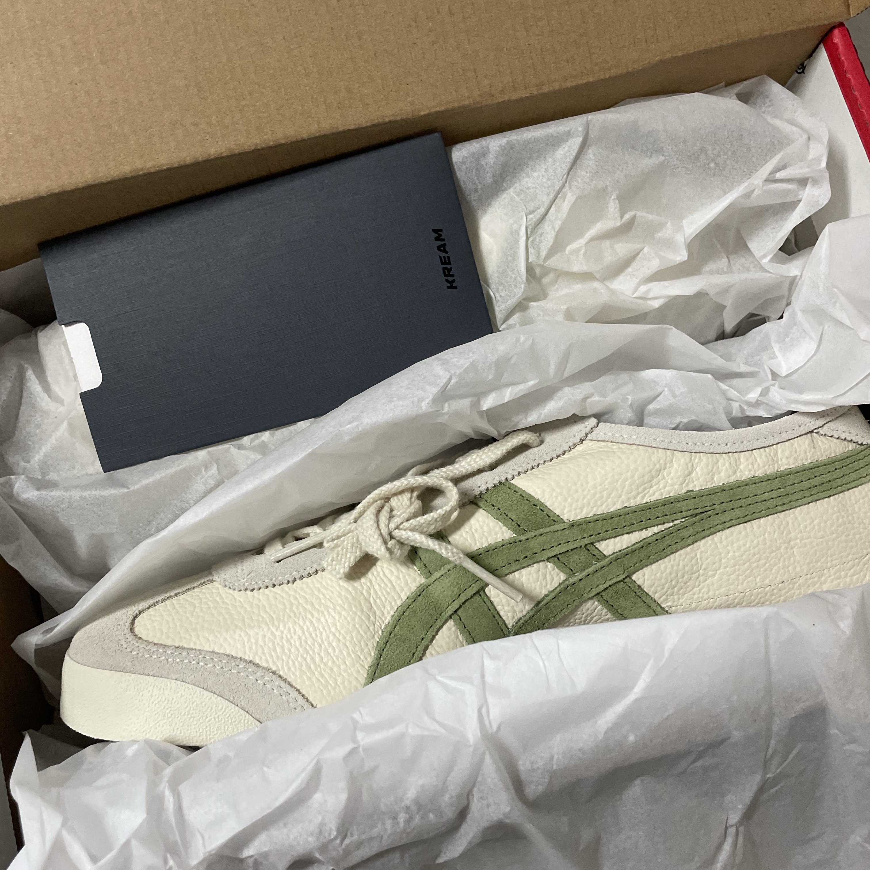 Onitsuka Tiger Mexico 66 Vintage Birch Cactus Green 착용 스타일