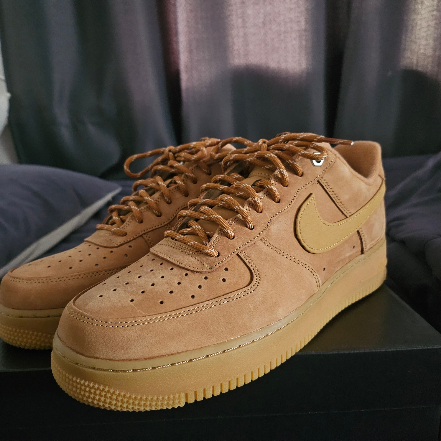 Nike Air Force 1 '07 WB Flax 착용 스타일