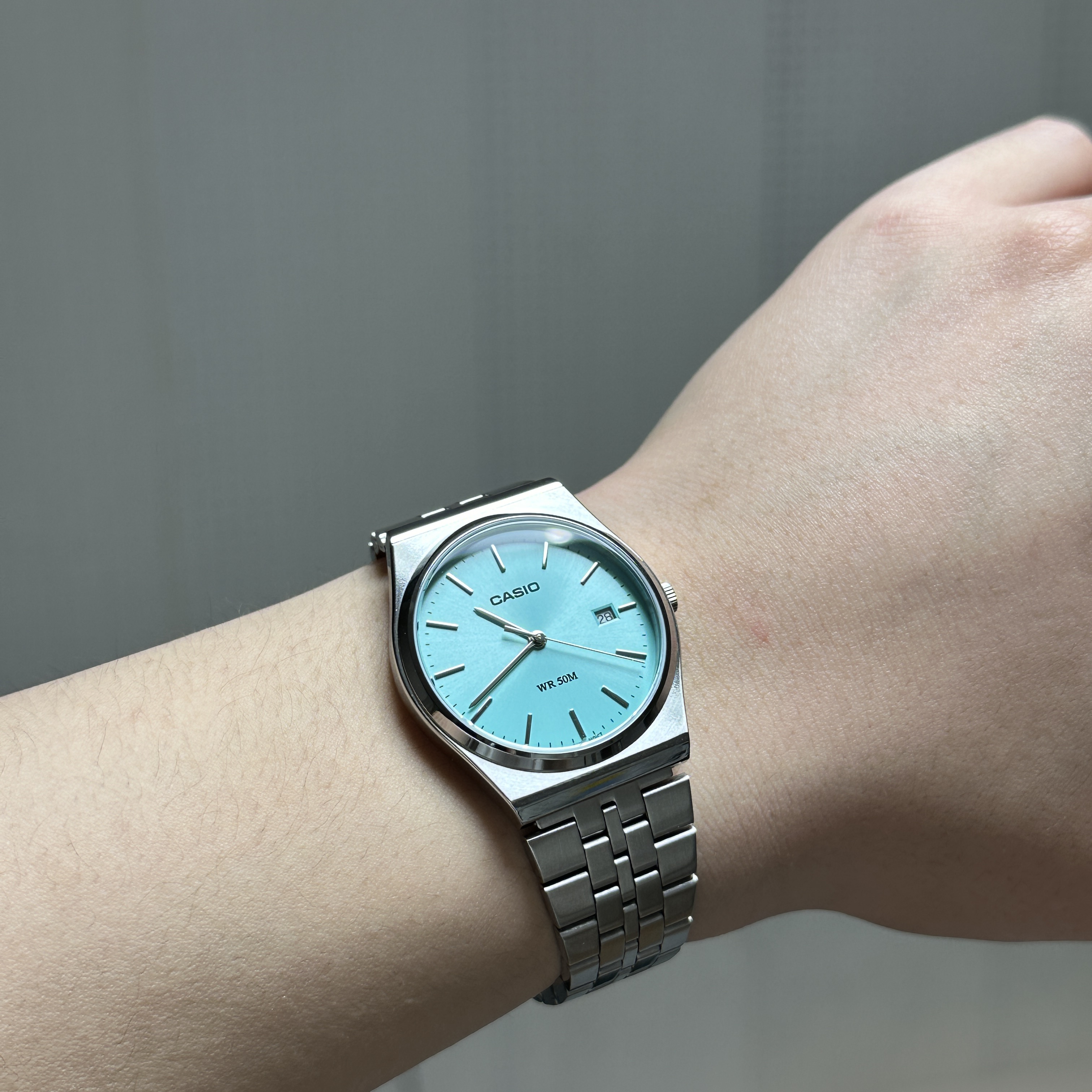 Casio MTP-B145D-2A1V 착용 스타일
