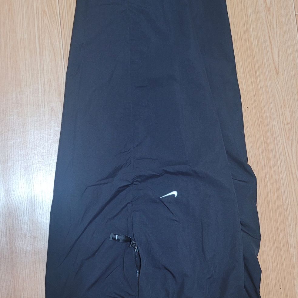 Nike NRG Solo Swoosh Woven Track Pants Black White - Asia 착용 스타일 - 2