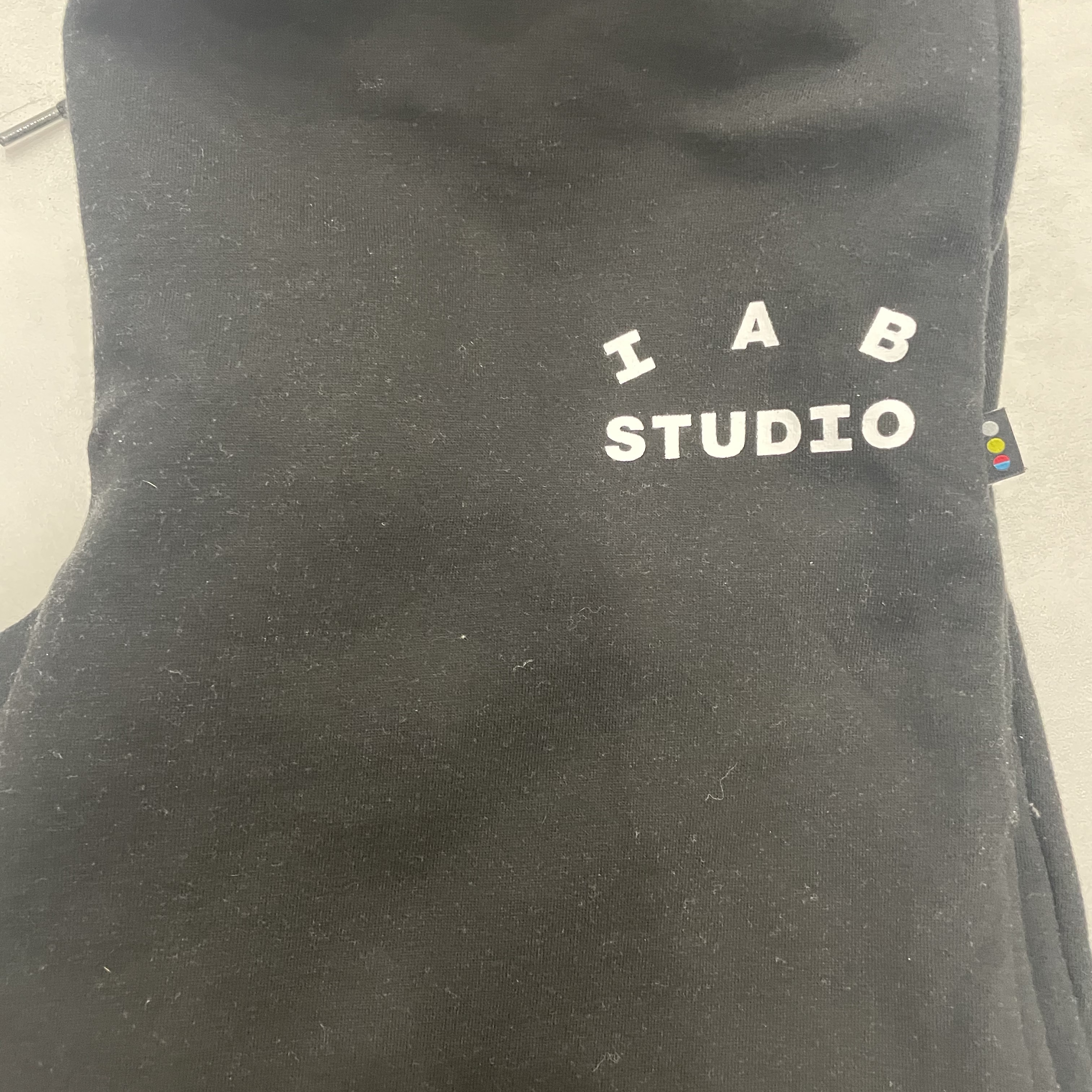IAB Studio Sweatpants Black White - 22SS 착용 스타일