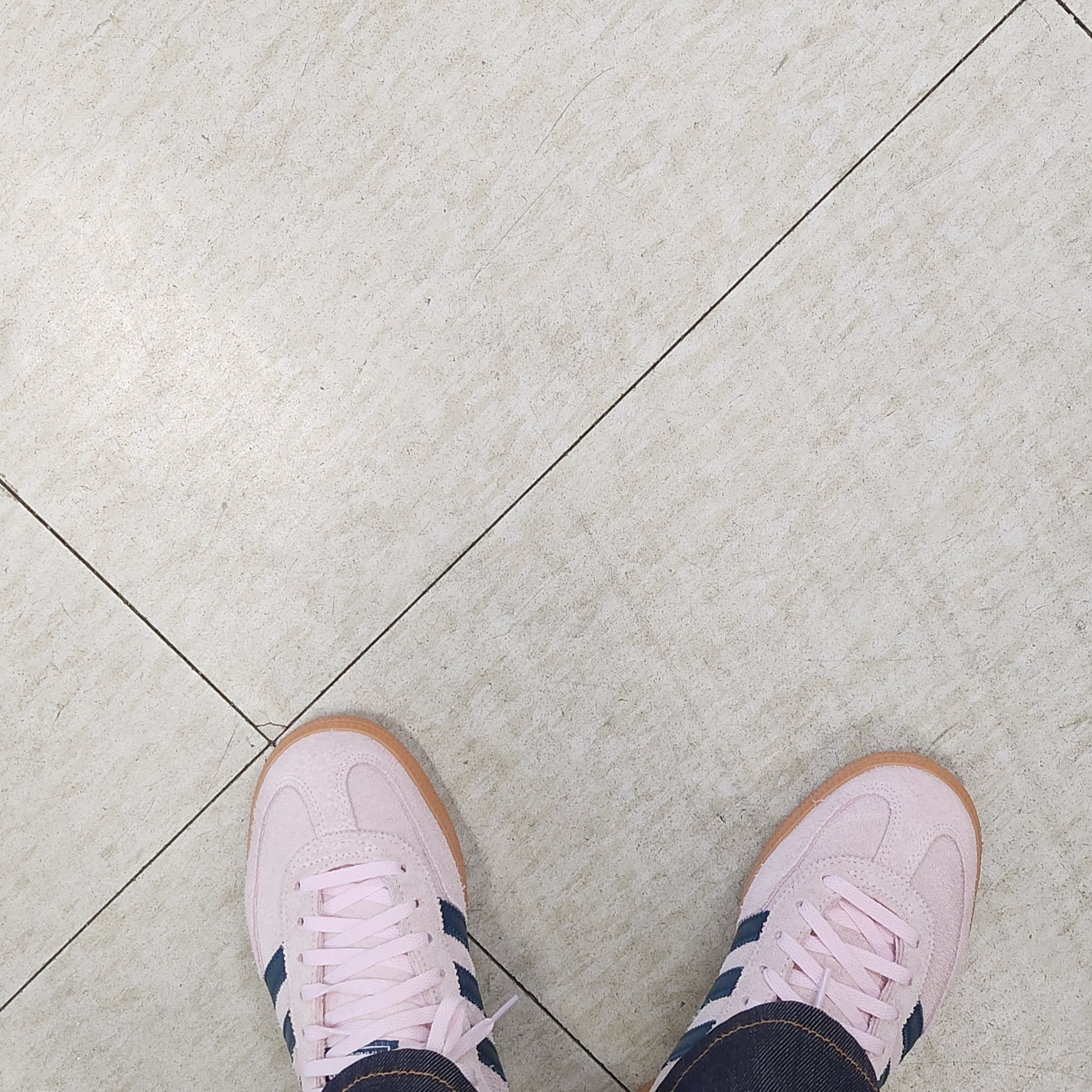 (W) Adidas Spezial Handball Clear Pink 착용 스타일