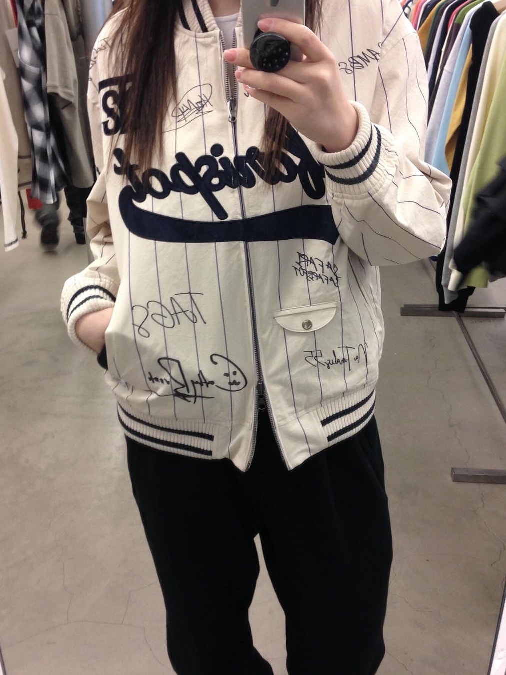 Safarispot Roux Base Uniform Autograph Team Reversible Varsity Ivory 착용 스타일