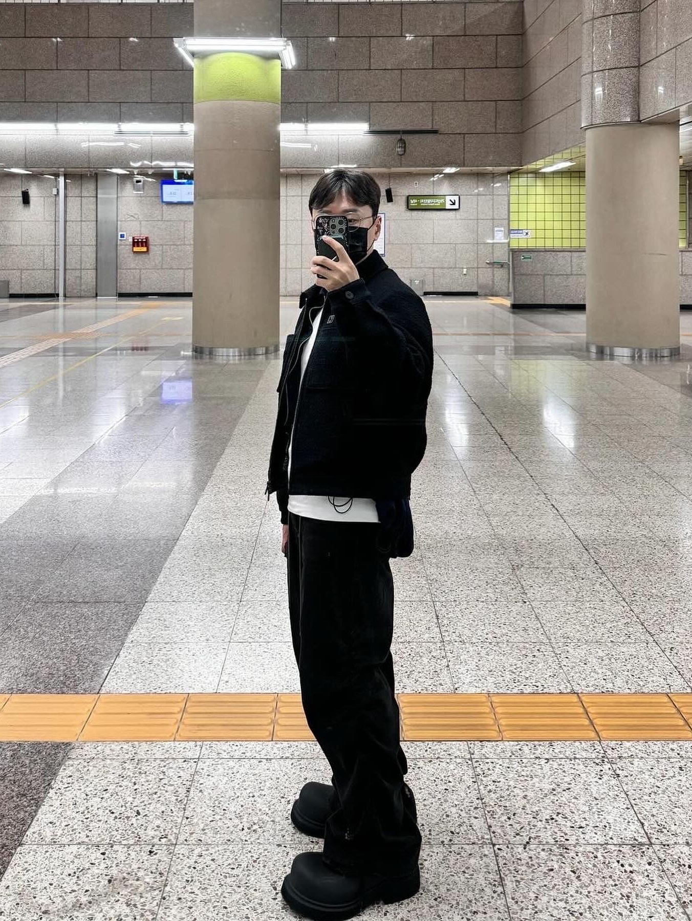 Wooyoungmi Tweed Jacket Black - 24SS, Balenciaga Steroid Derby Black 착용 스타일 - 4