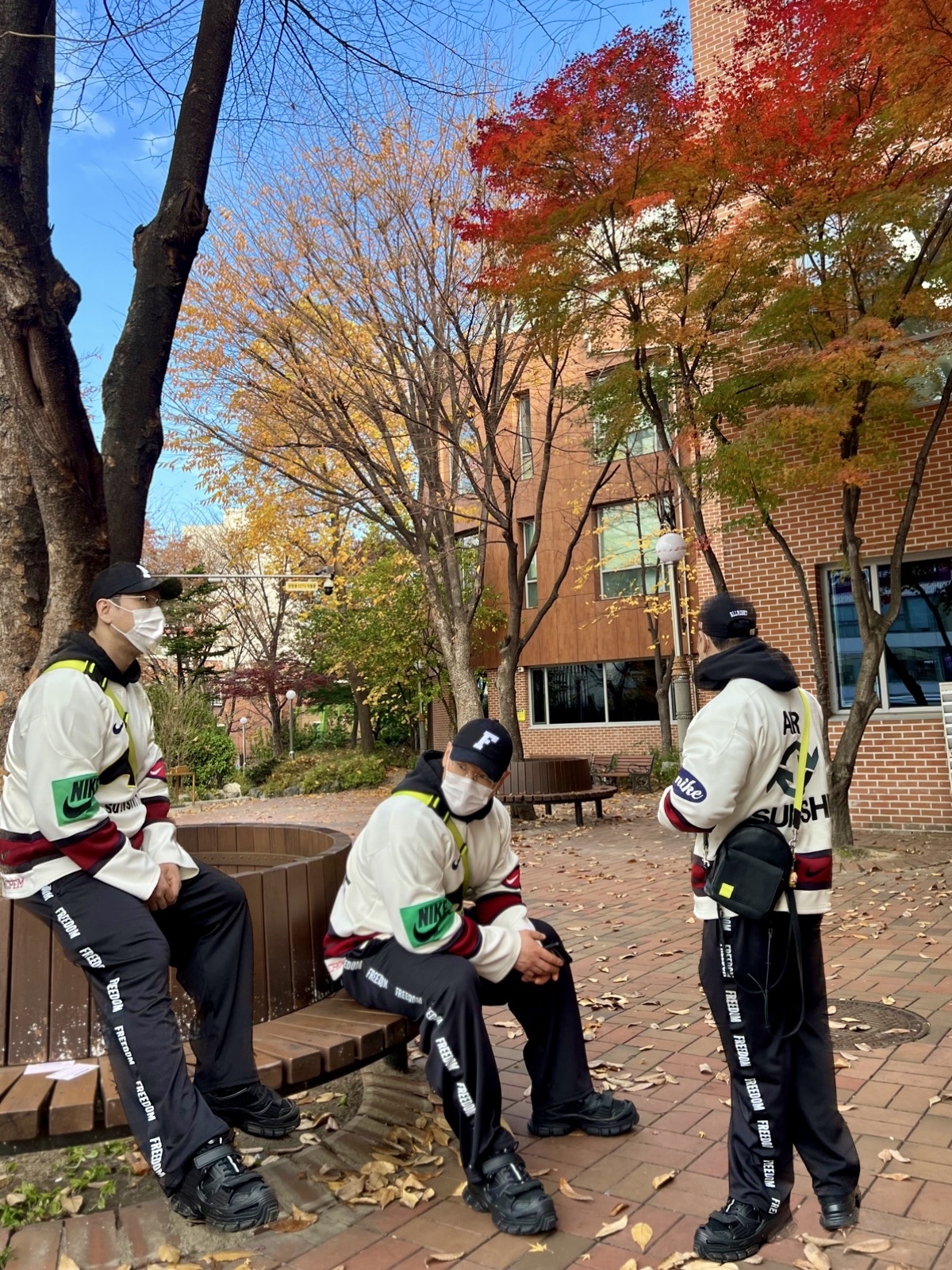 Nike x Cactus Plant Flea Market Hockey Jersey White 착용 스타일 - 1