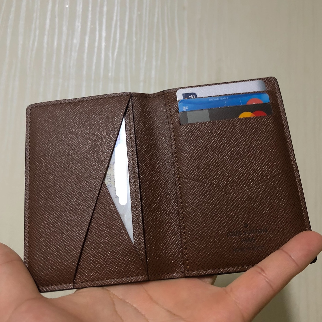 Louis Vuitton Pocket Organizer Monogram 착용 스타일 - 2