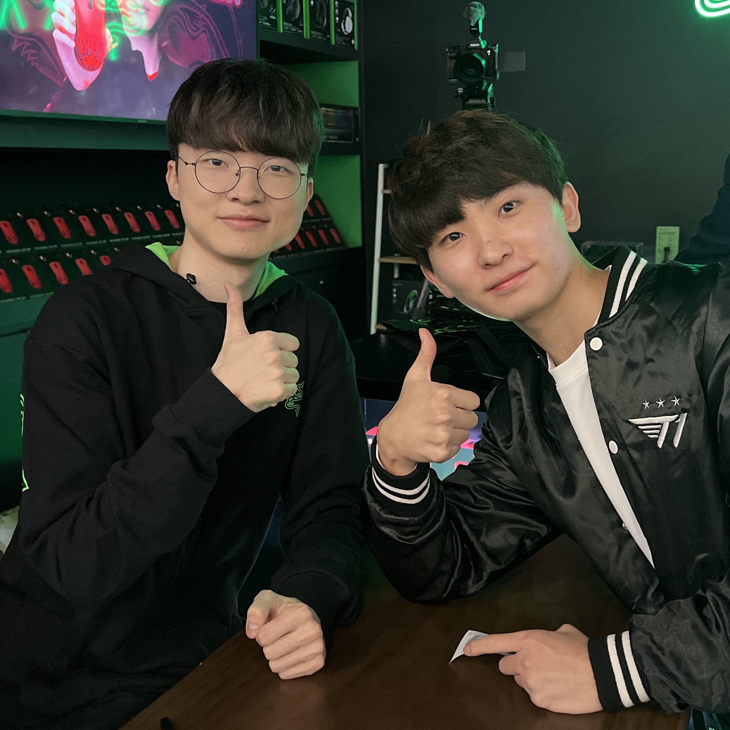 T1 Faker Demon King Jacket Black (Replica Ver.) 착용 스타일