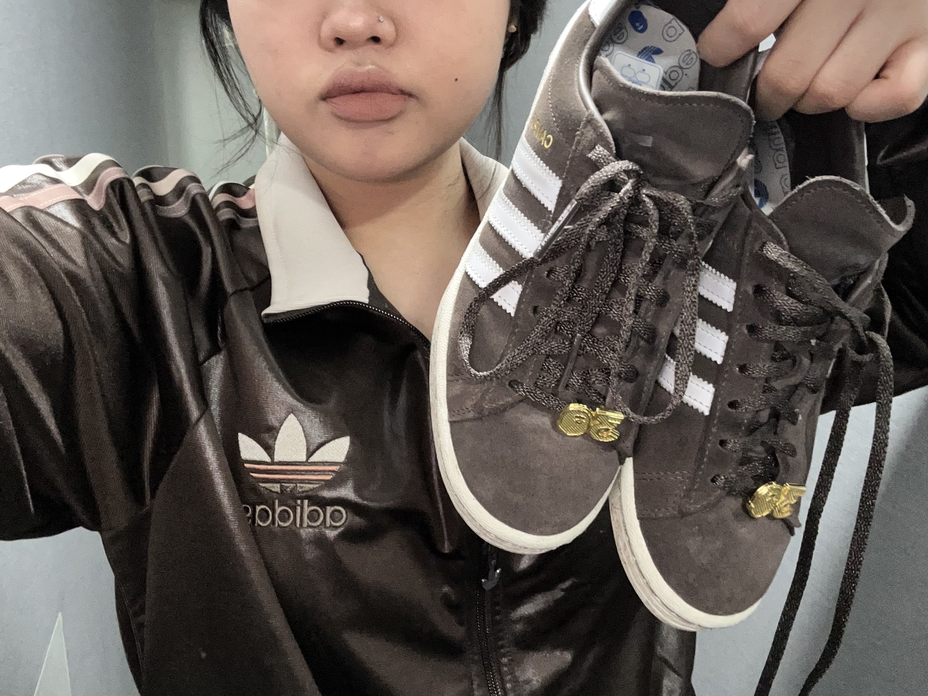 Adidas x BAPE Campus 80s Brown 착용 스타일 - 2