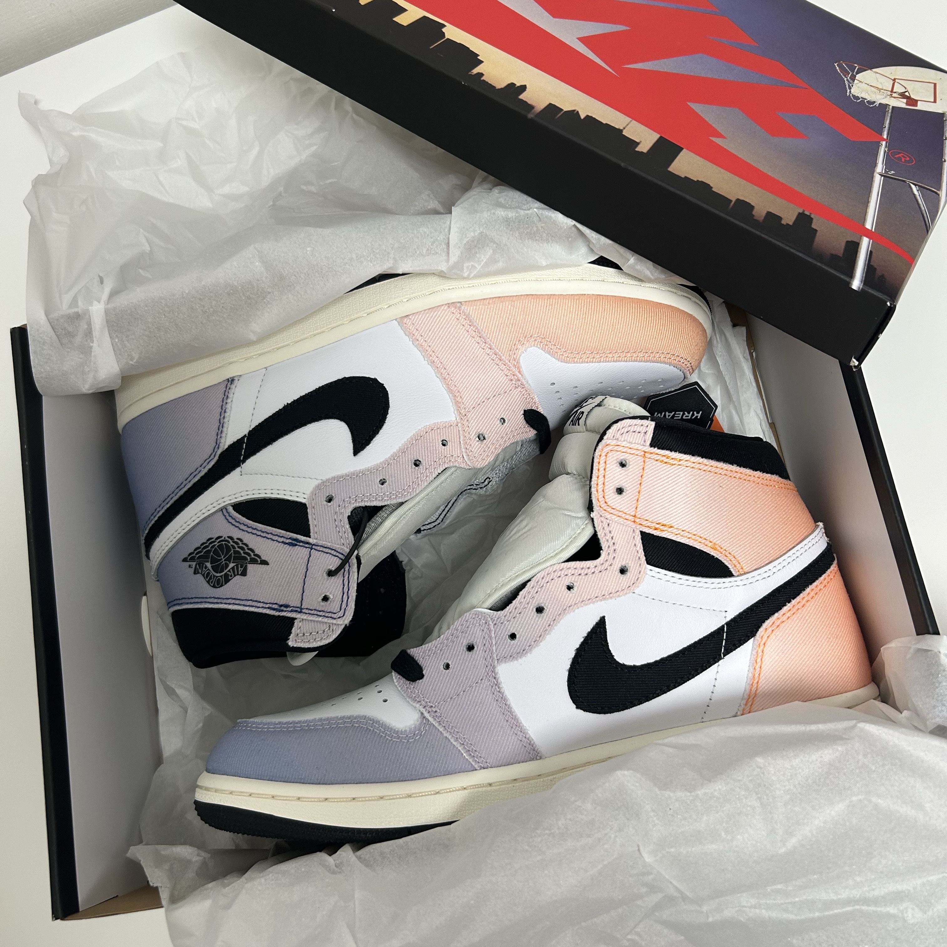 Jordan 1 Retro High OG Multi Color 착용 스타일