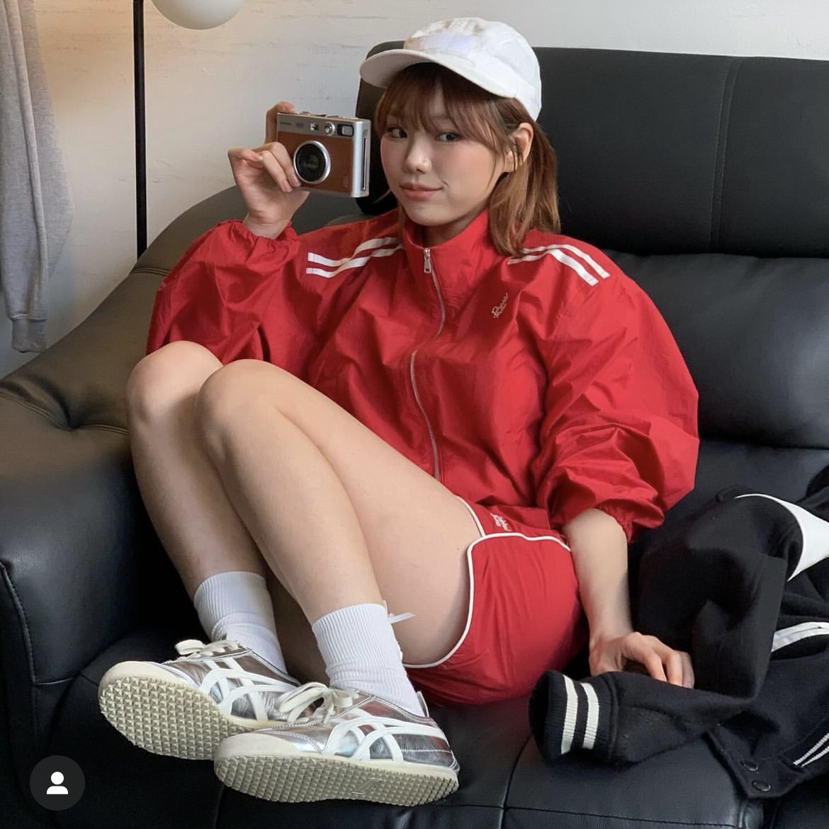 PRO-SPECS Women Vintage Running Shorts Red, Onitsuka Tiger Mexico 66 Silver Off White 착용 스타일
