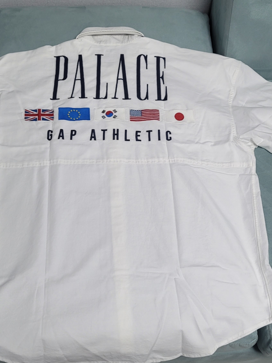 Palace x Gap Oxford Drop Shoulder White - 24SS 착용 스타일 - 1