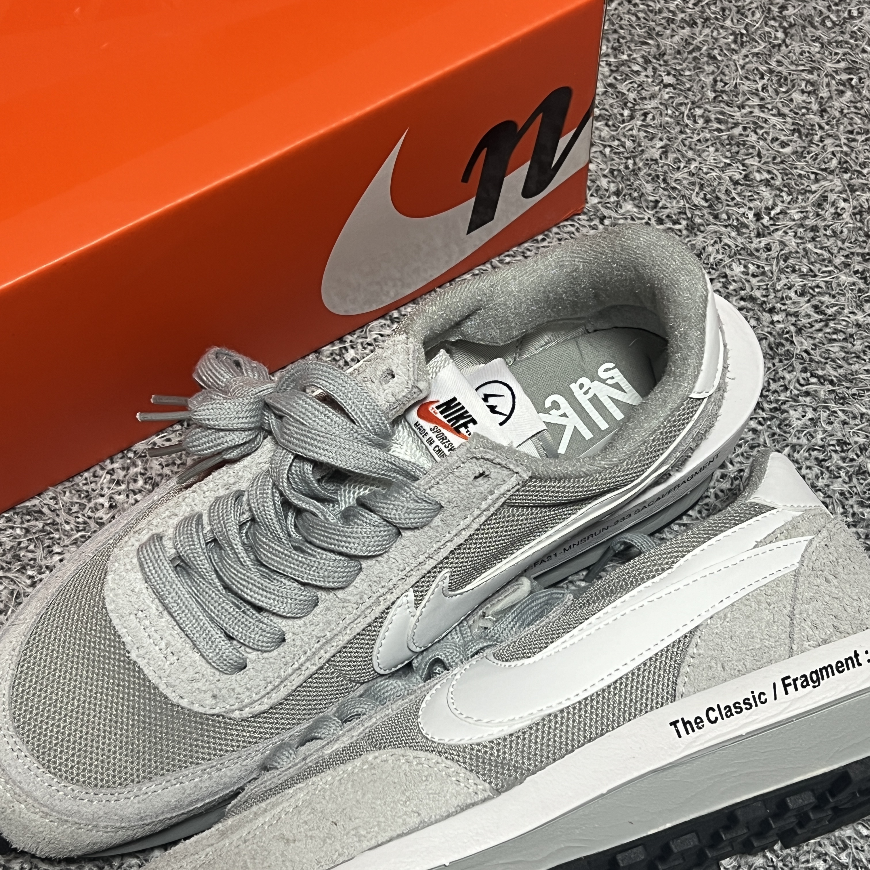 Nike x Sacai x Fragment LDWaffle Light Smoke Grey 착용 스타일