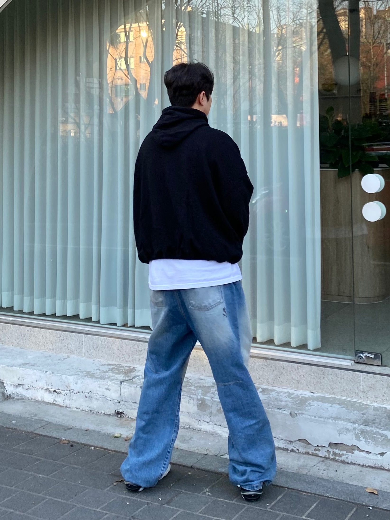 Balenciaga Tyrex Sneakers Black White, Undermycar 50th of Hiphop Anniversary Oversized Hoodie Real Black 착용 스타일 - 2