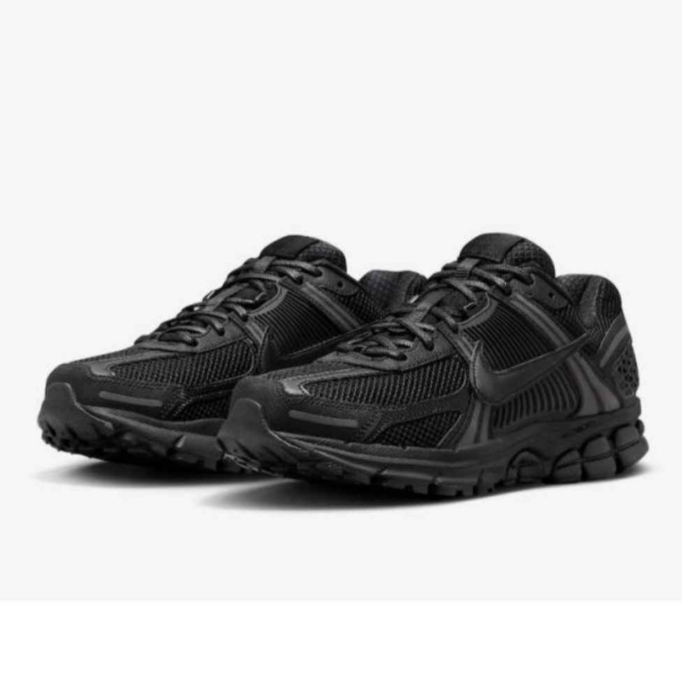 Nike Zoom Vomero 5 SP Black 착용 스타일
