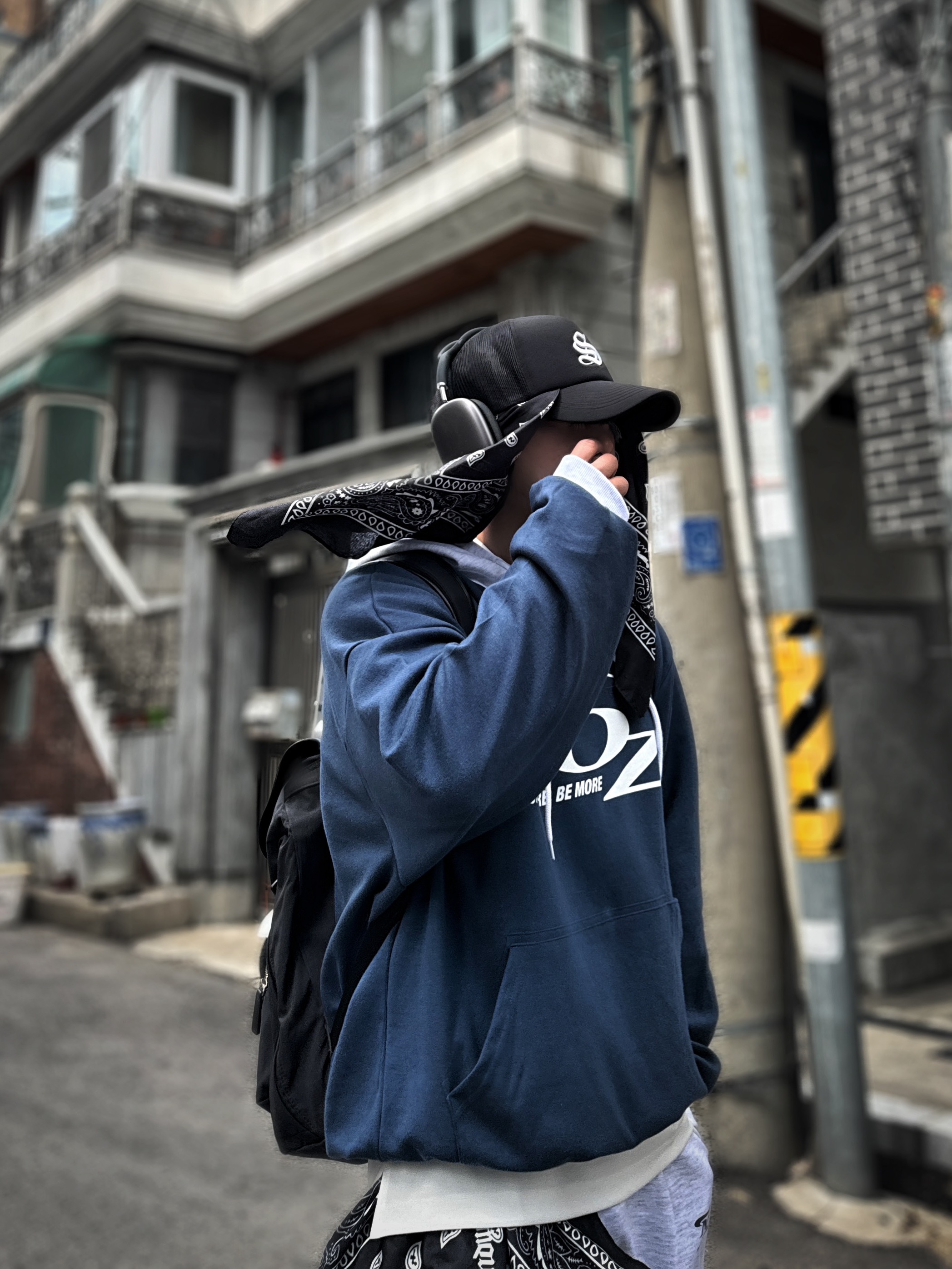 Test Artifact Era Origin Max 002x White, Apple AirPods Max Lightning Space Gray (Korean Ver.) 착용 스타일 - 5