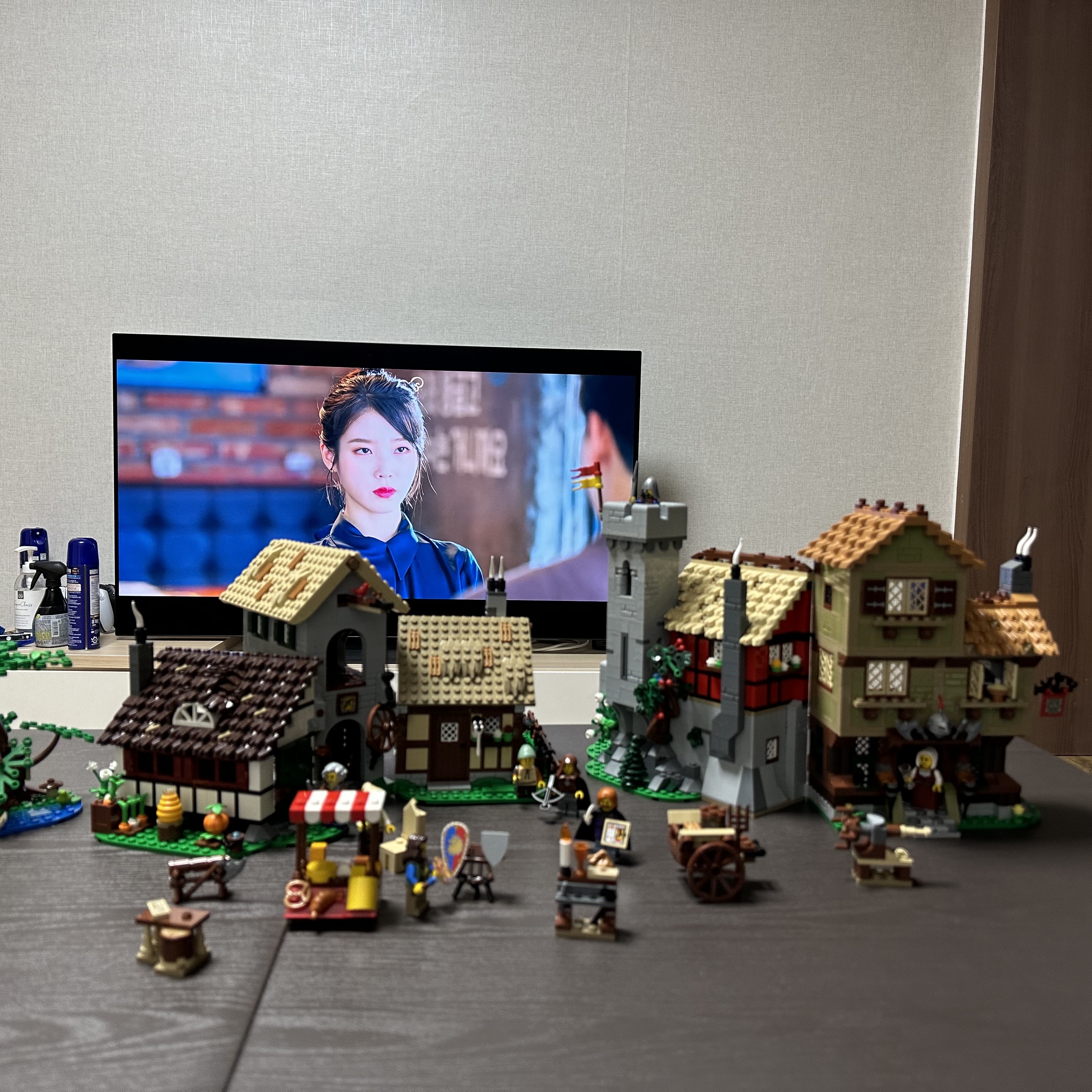 Lego Medieval Town Square 착용 스타일 - 1