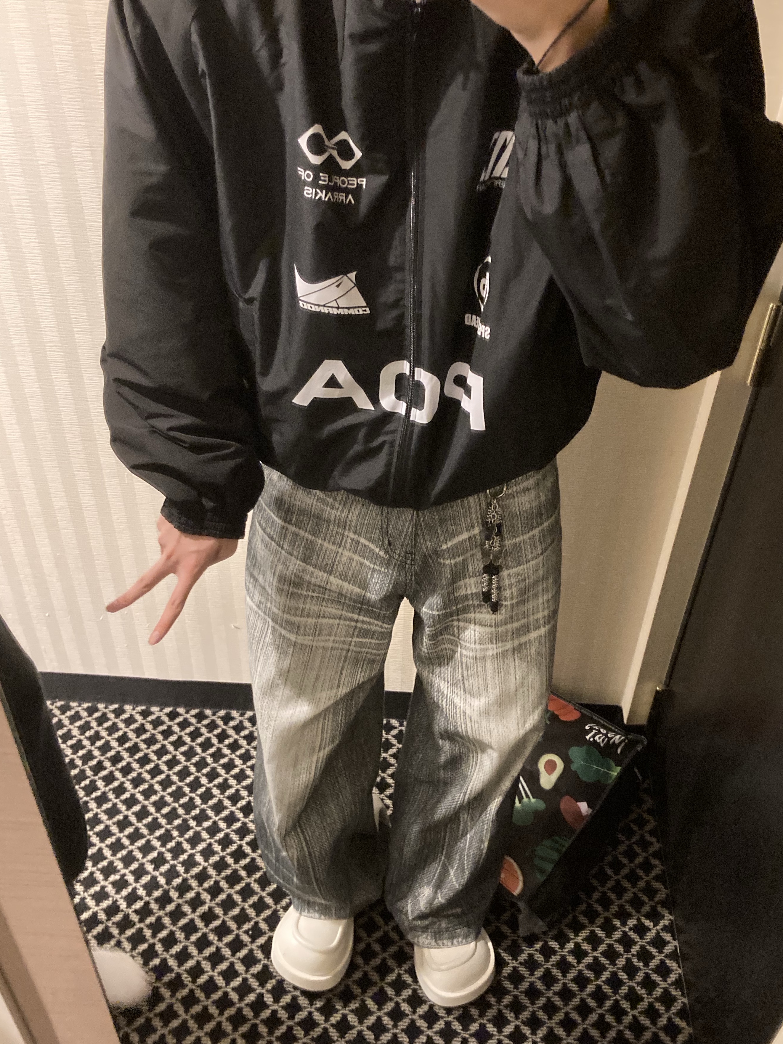 Undermycar Acer Padded Shoulder Crop Blouson Ebony - 23FW 착용 스타일