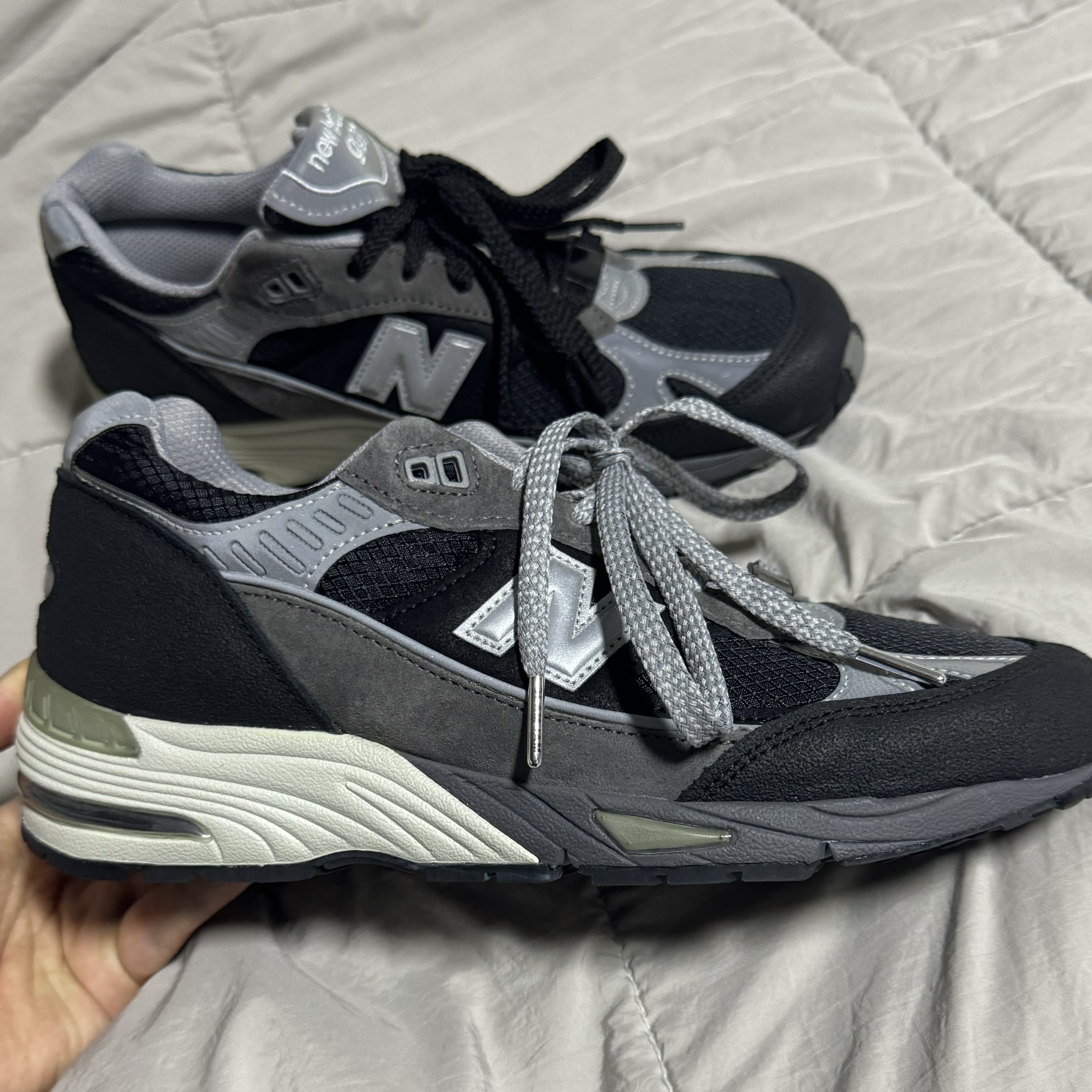 New Balance x Slam Jam 991 Made in UK Black Grey 착용 스타일 - 1