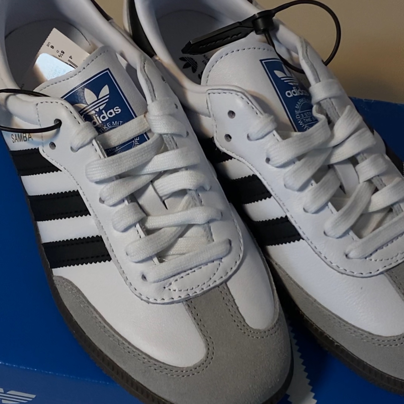 Adidas Samba OG Cloud White 착용 스타일