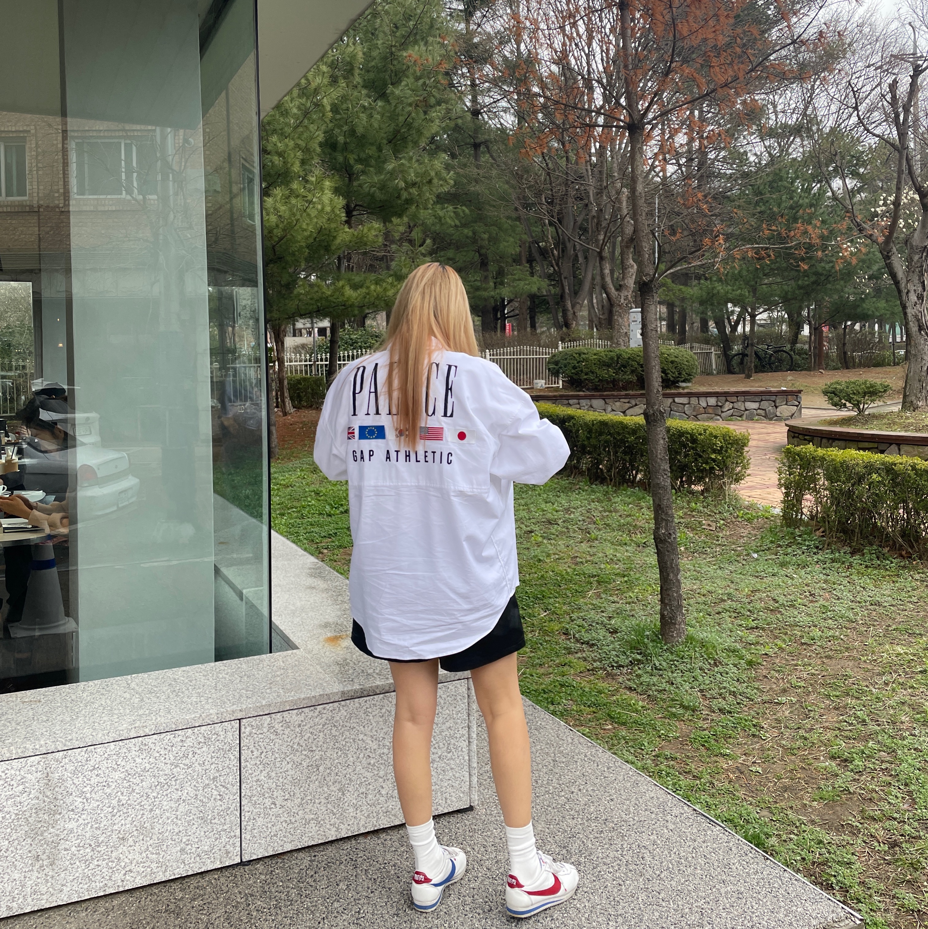 Palace x Gap Oxford Drop Shoulder White - 24SS, Nike Classic Cortez Premium Forrest Gump 착용 스타일 - 1