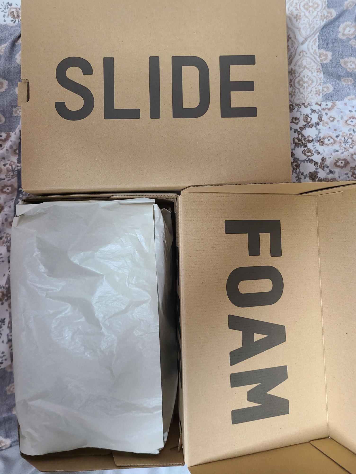 Adidas Yeezy Foam RNNR MX Granite 착용 스타일 - 5