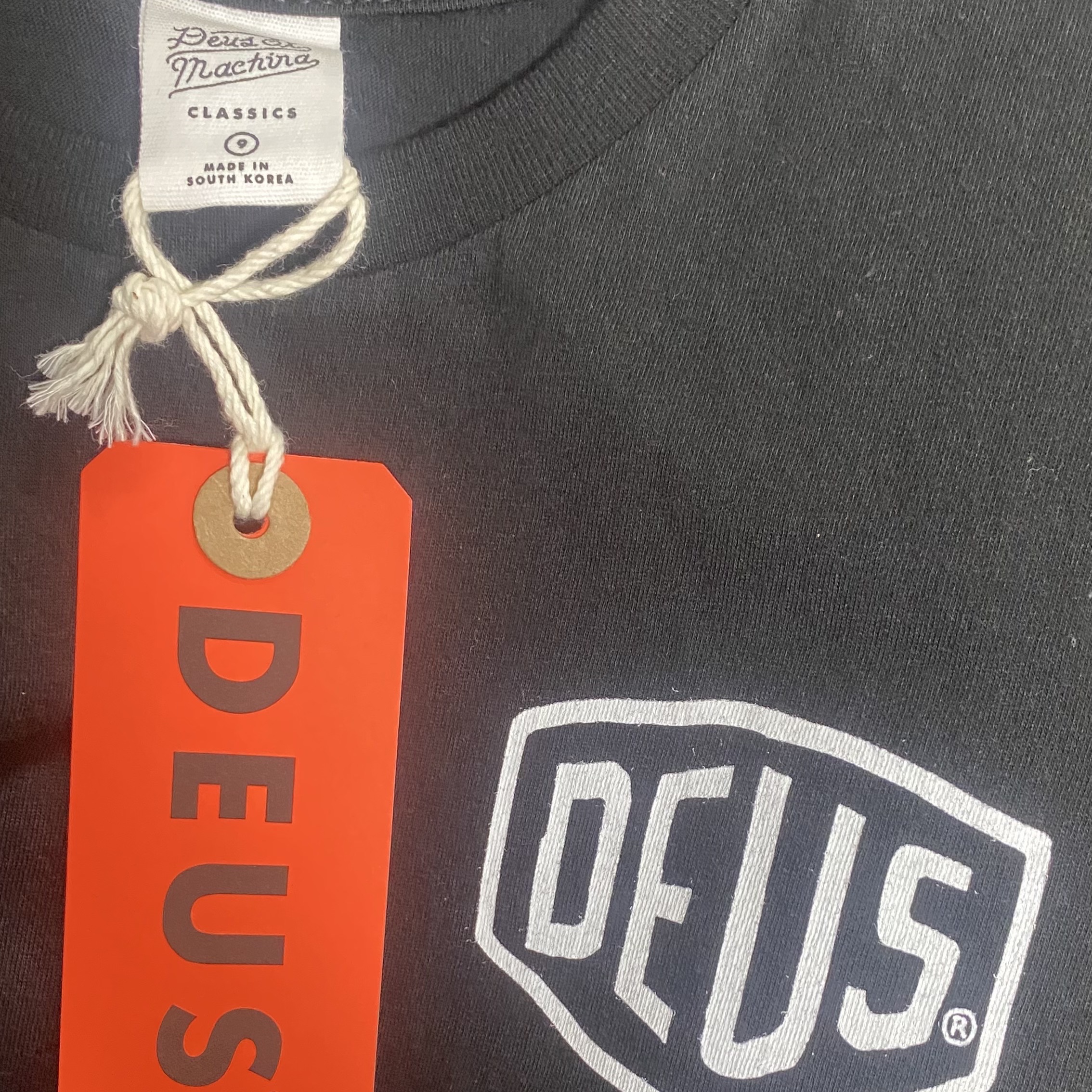(Kids) Deus Ex Machina College Seoul T-Shirt Black 착용 스타일