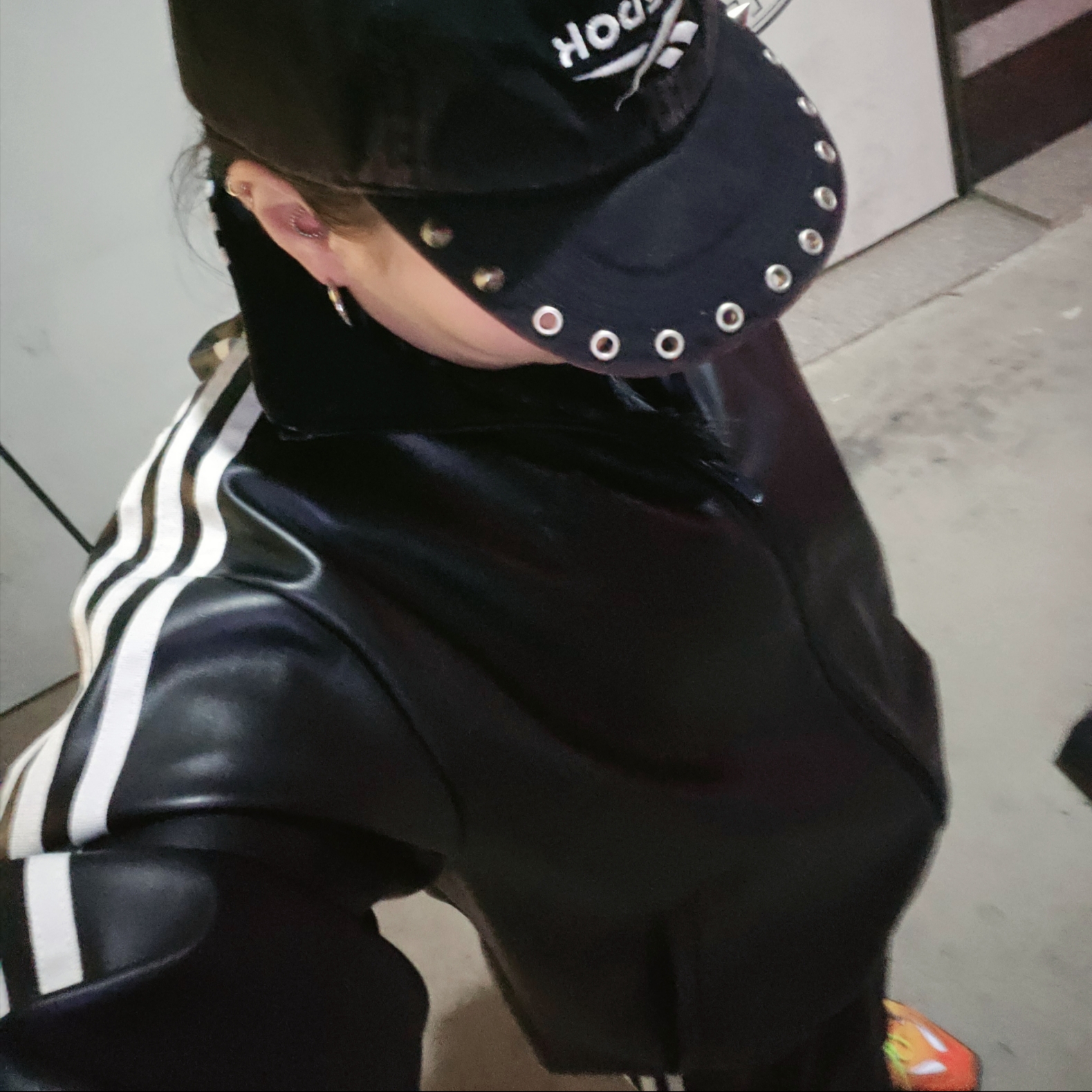 Adidas Faux Leather Adicolor 3S Loose Firebird Tracksuit Jacket Black - KR Sizing, Nike x Martine Rose Shox MR4 Safety Orange 착용 스타일