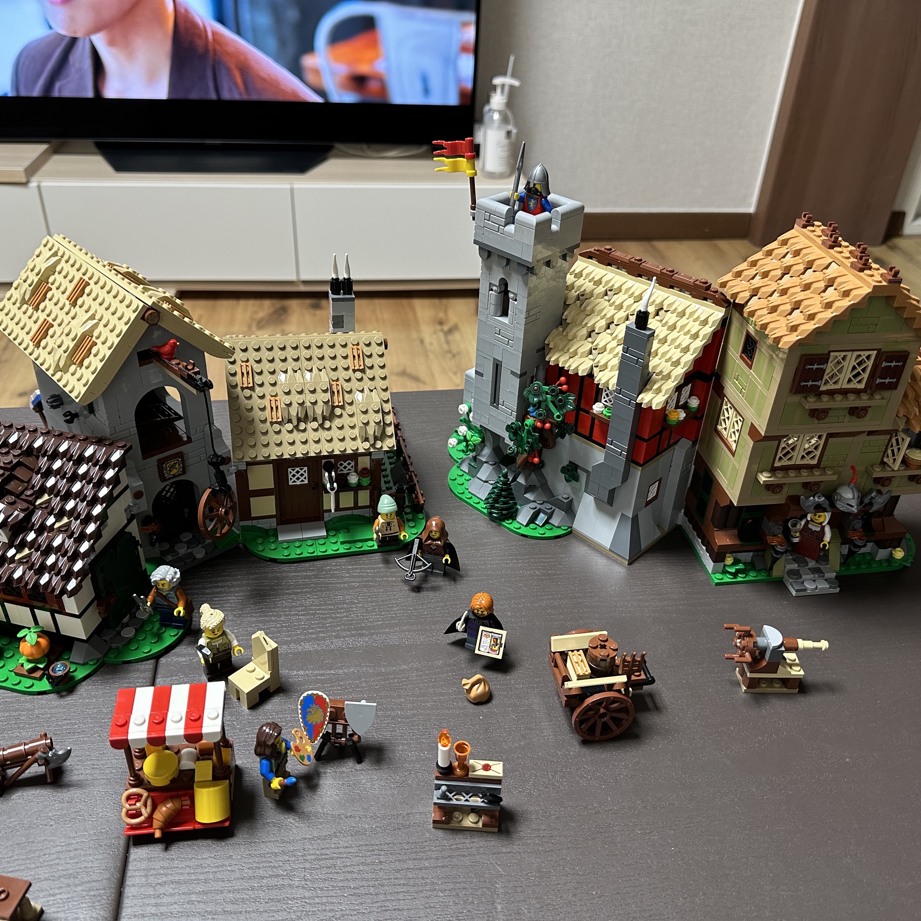 Lego Medieval Town Square 착용 스타일 - 2