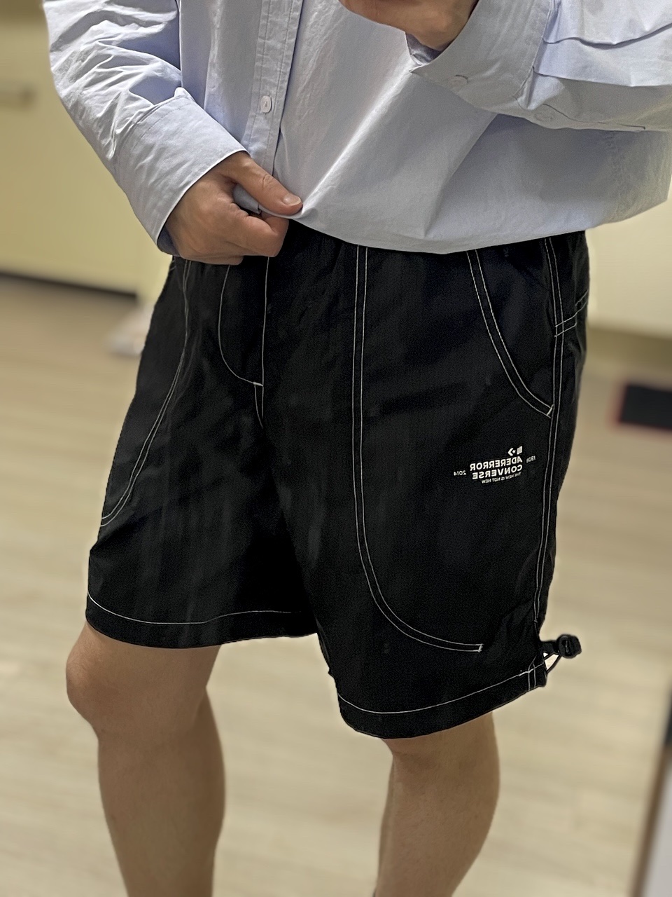 Converse x Ader Error Shapes Shorts Black 착용 스타일 - 2