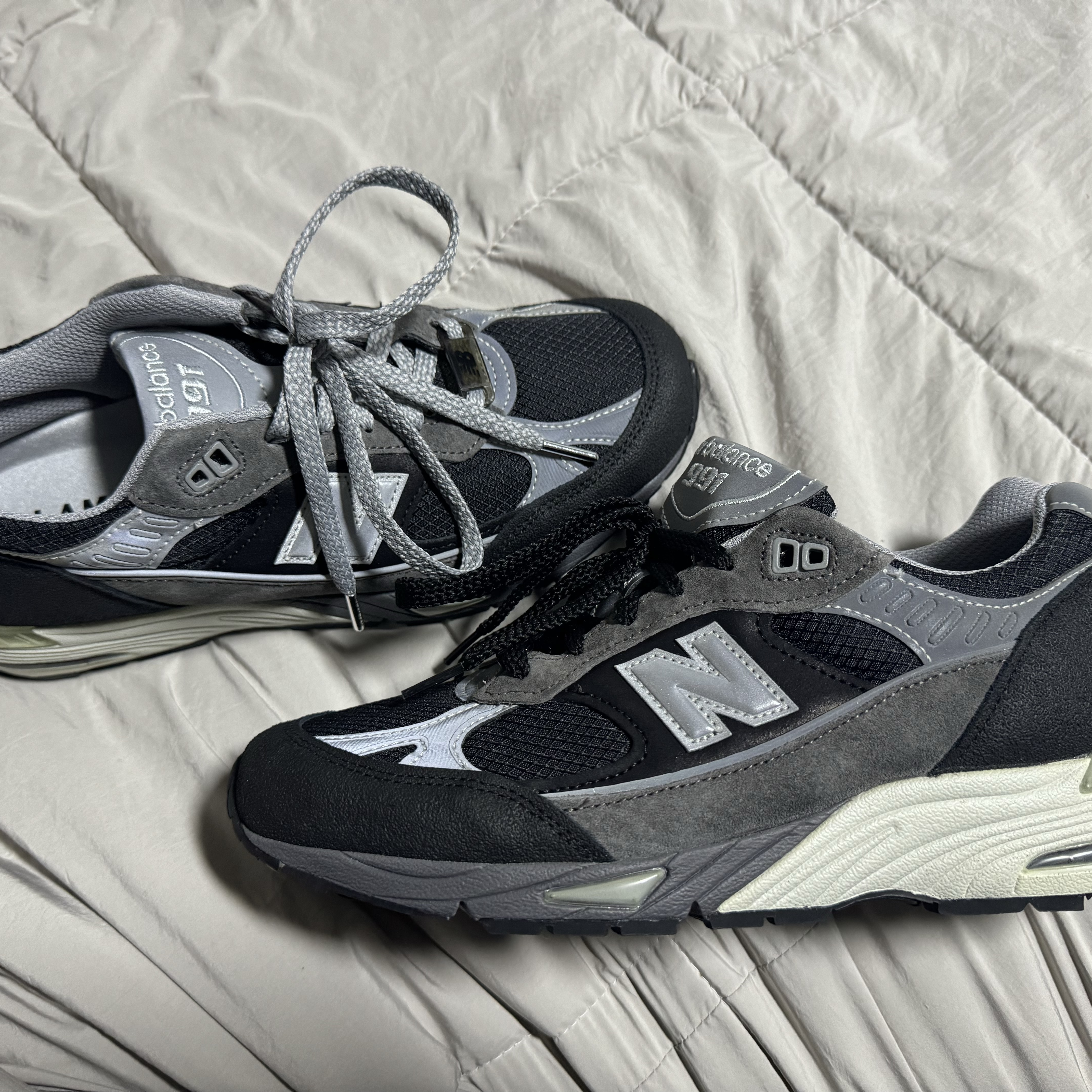 New Balance x Slam Jam 991 Made in UK Black Grey 착용 스타일 - 2