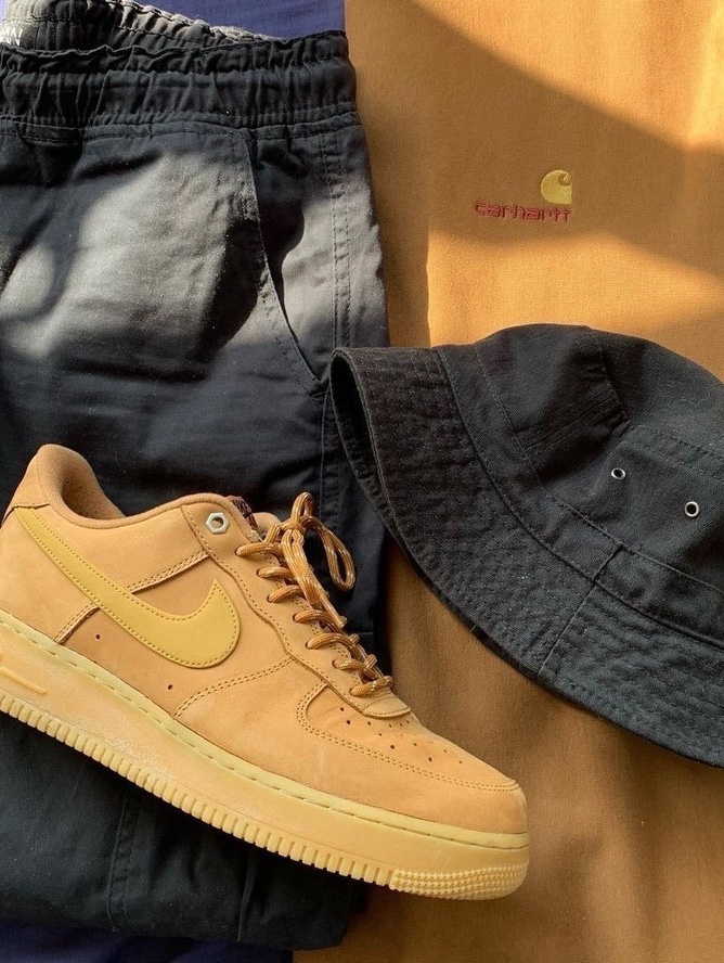 Nike Air Force 1 '07 WB Flax 착용 스타일 - 4