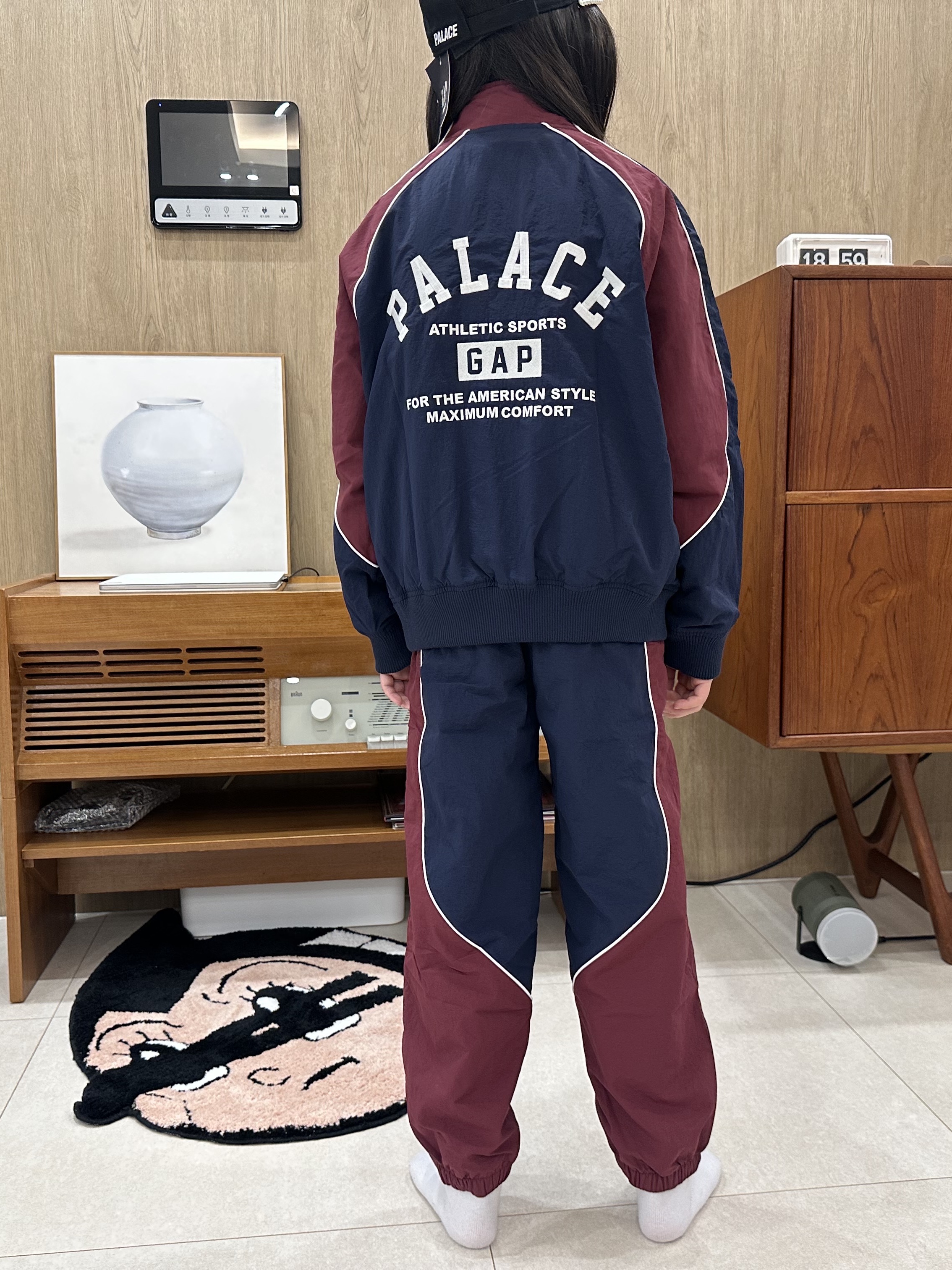 (Kids) Palace x Gap Nylon Track Top Navy Red - 24SS, Palace x Gap Nylon Track Top Navy Red - 24SS 착용 스타일 - 4