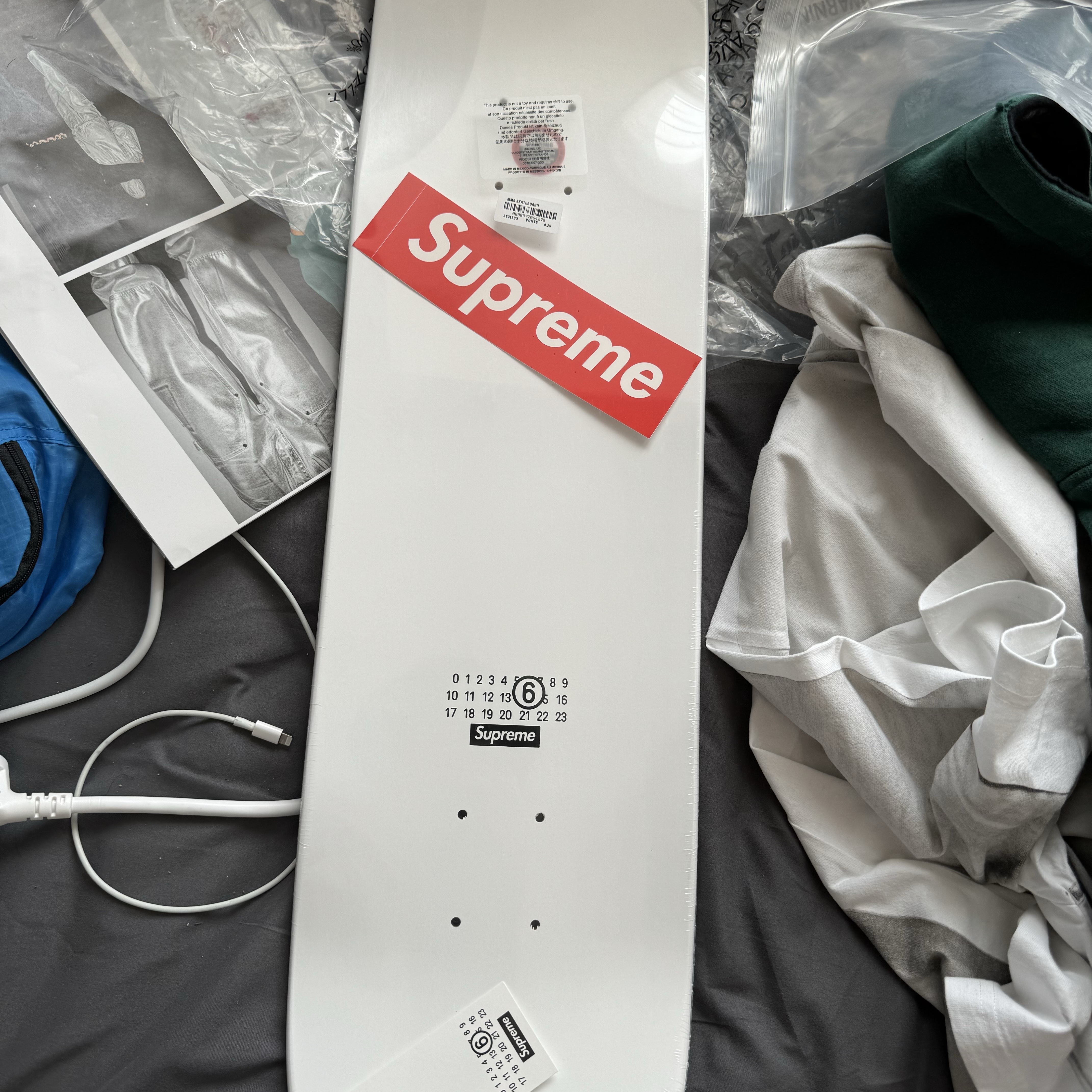 Supreme x MM6 Maison Margiela Skateboard White - 24SS 착용 스타일 - 1