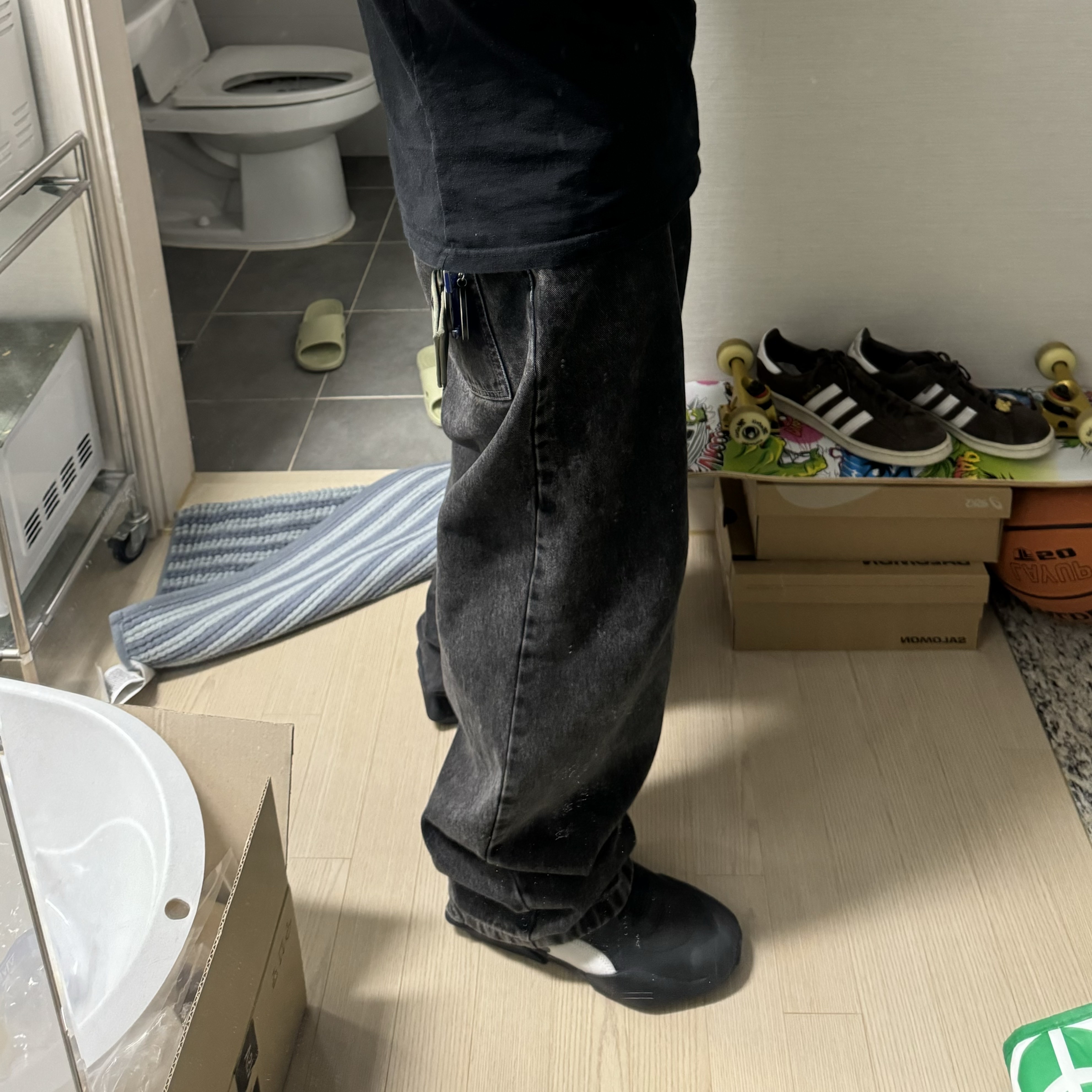 Puma Vaderon Clean Black White 착용 스타일