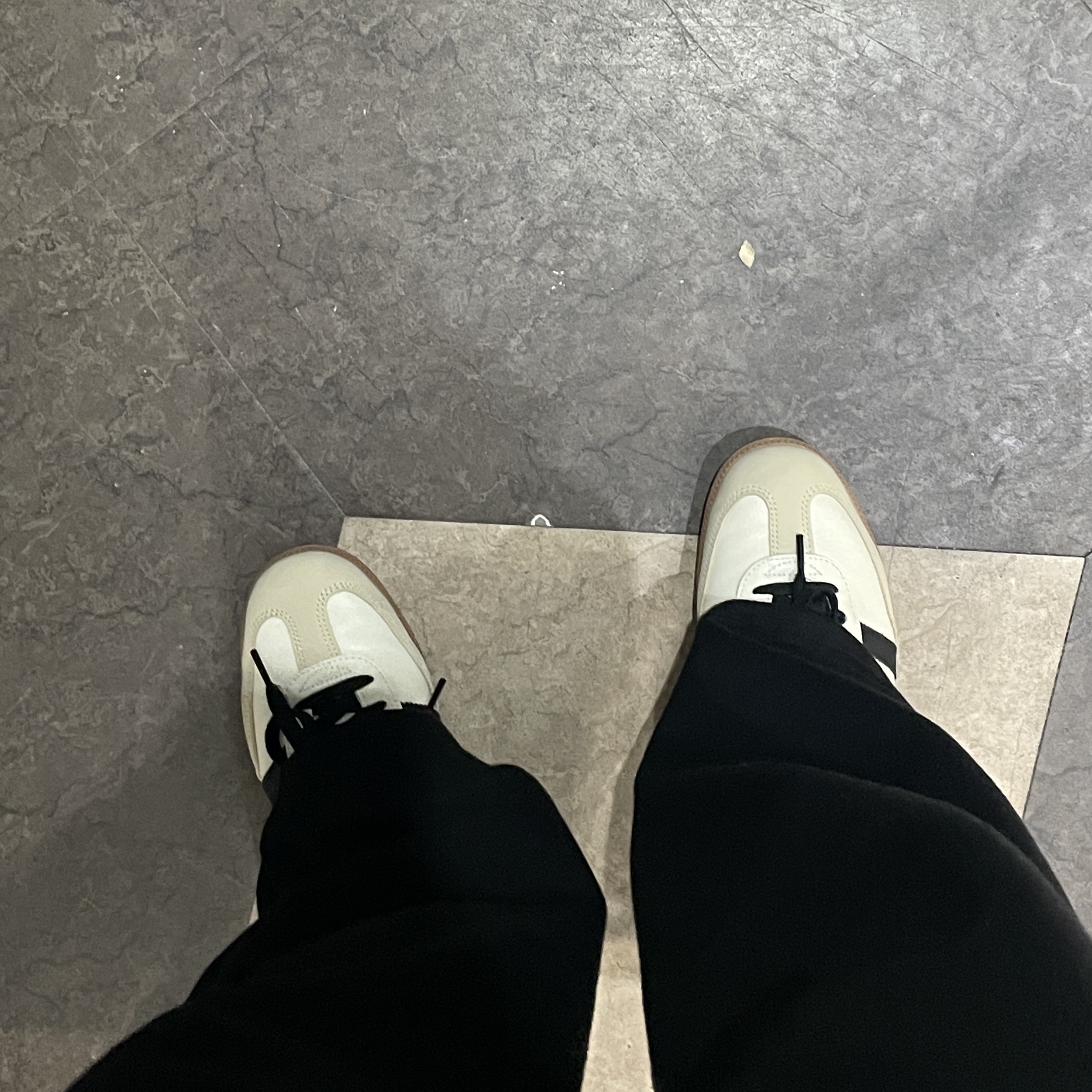 (W) Adidas Samba OG Cream White Core Black 착용 스타일
