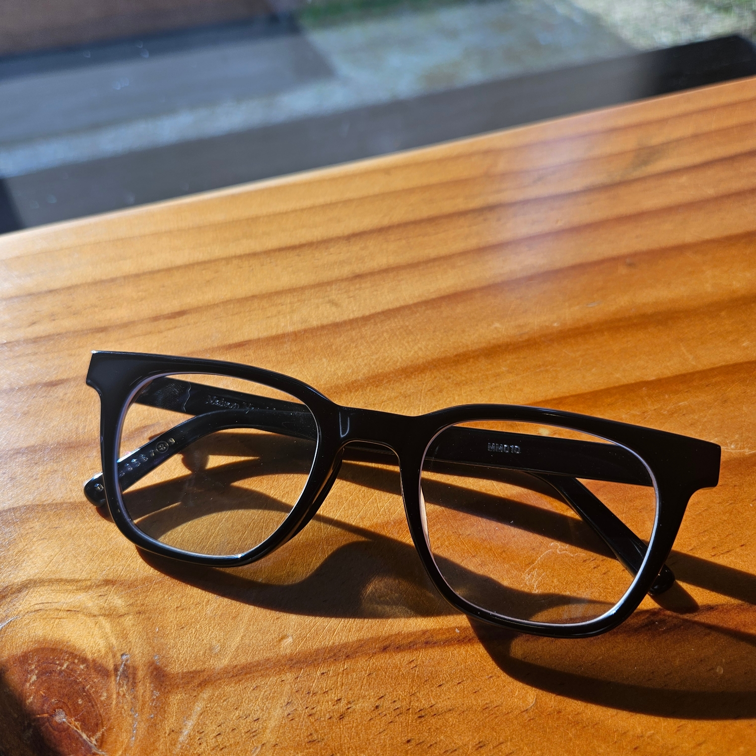 Gentle Monster x Maison Margiela MM010 Clear Black 착용 스타일 - 2