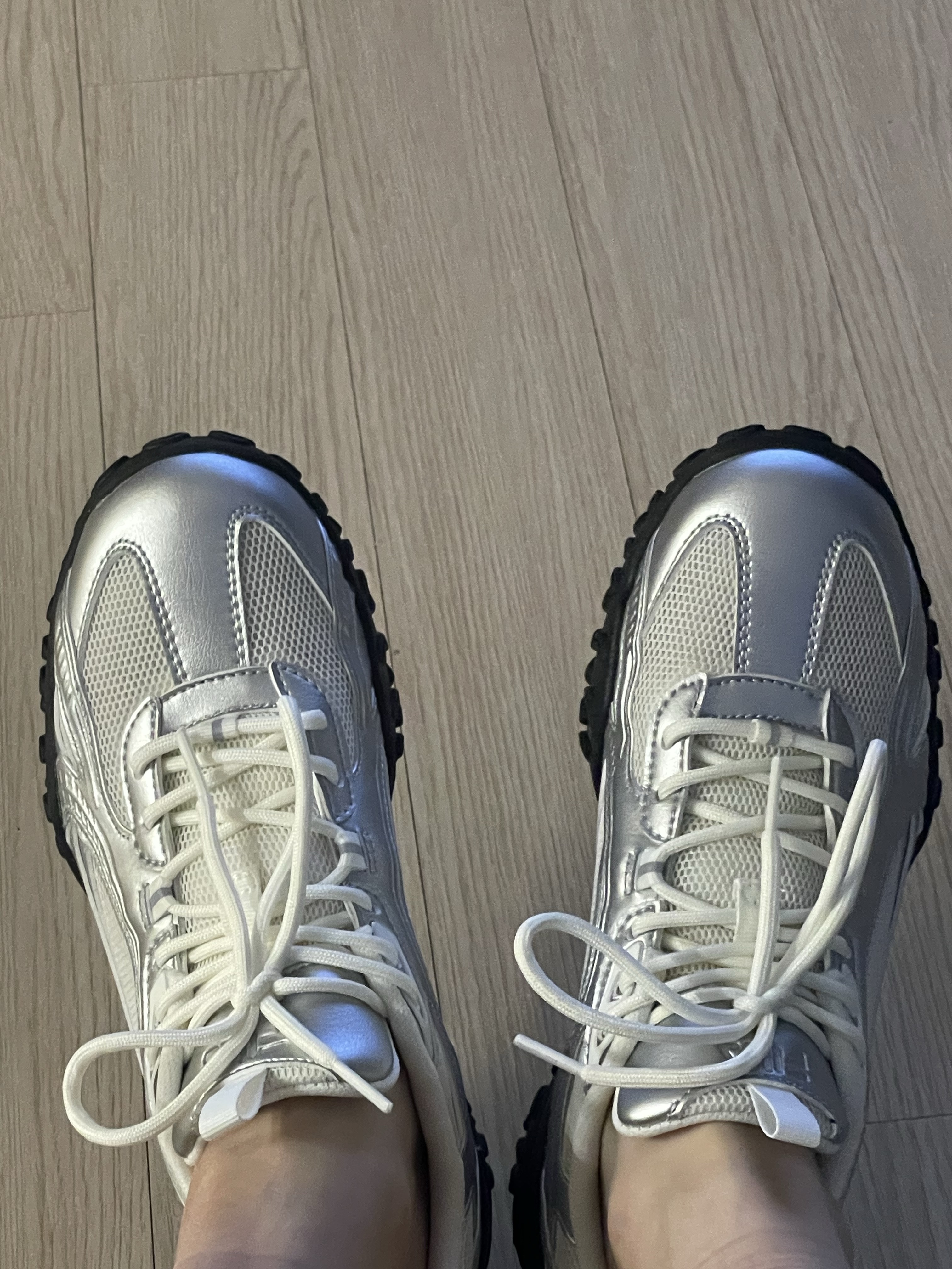 Fila Echappe MS Silver Moon 착용 스타일 - 3