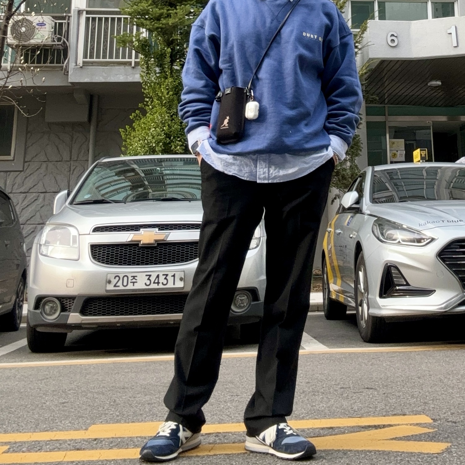 Puma x Ader Error Vaderon White, Vans Vault x DSM OG Old Skool LX Black White 착용 스타일 - 4