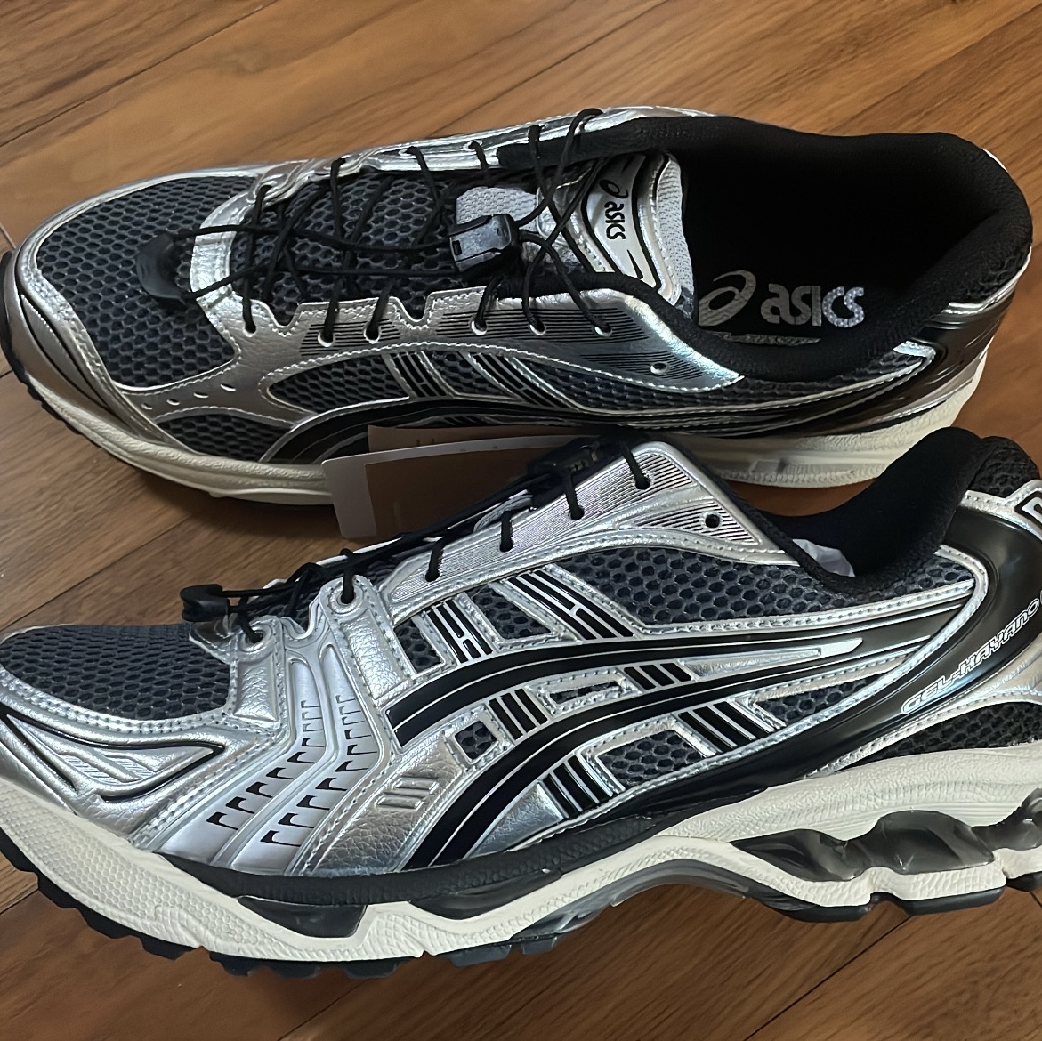 Asics Unlimited Gel-Kayano 14 Carrier Grey Black 착용 스타일 - 1