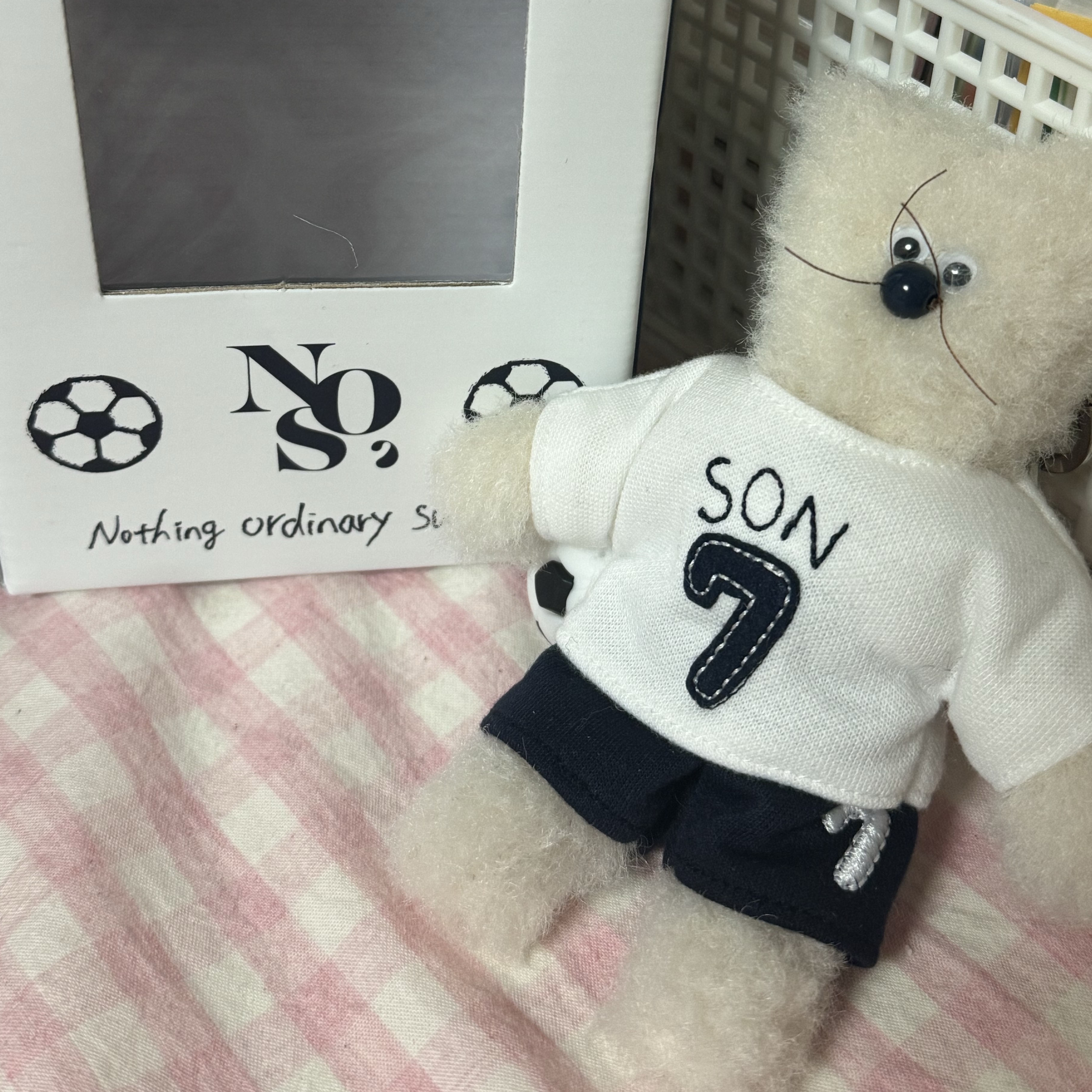[예약 배송] NOS7 x Monamhee SON.hee Cream 착용 스타일