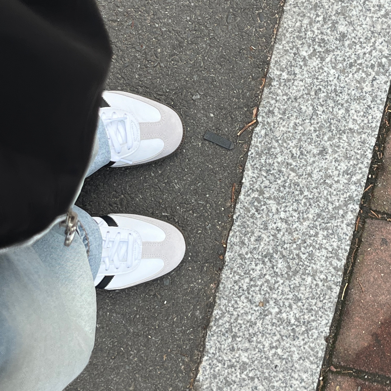 Adidas Samba OG Cloud White 착용 스타일