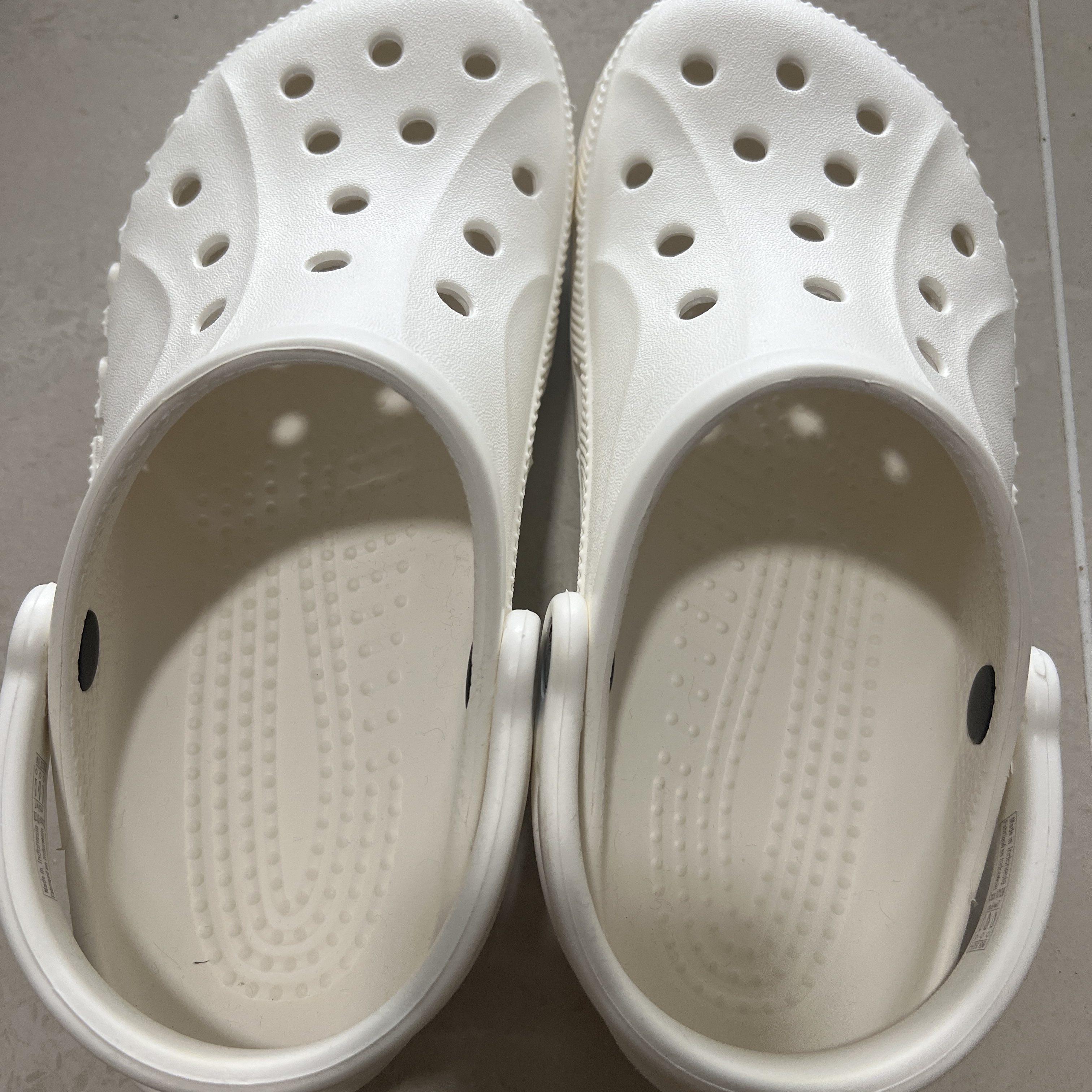 Crocs Baya Clog White 착용 스타일
