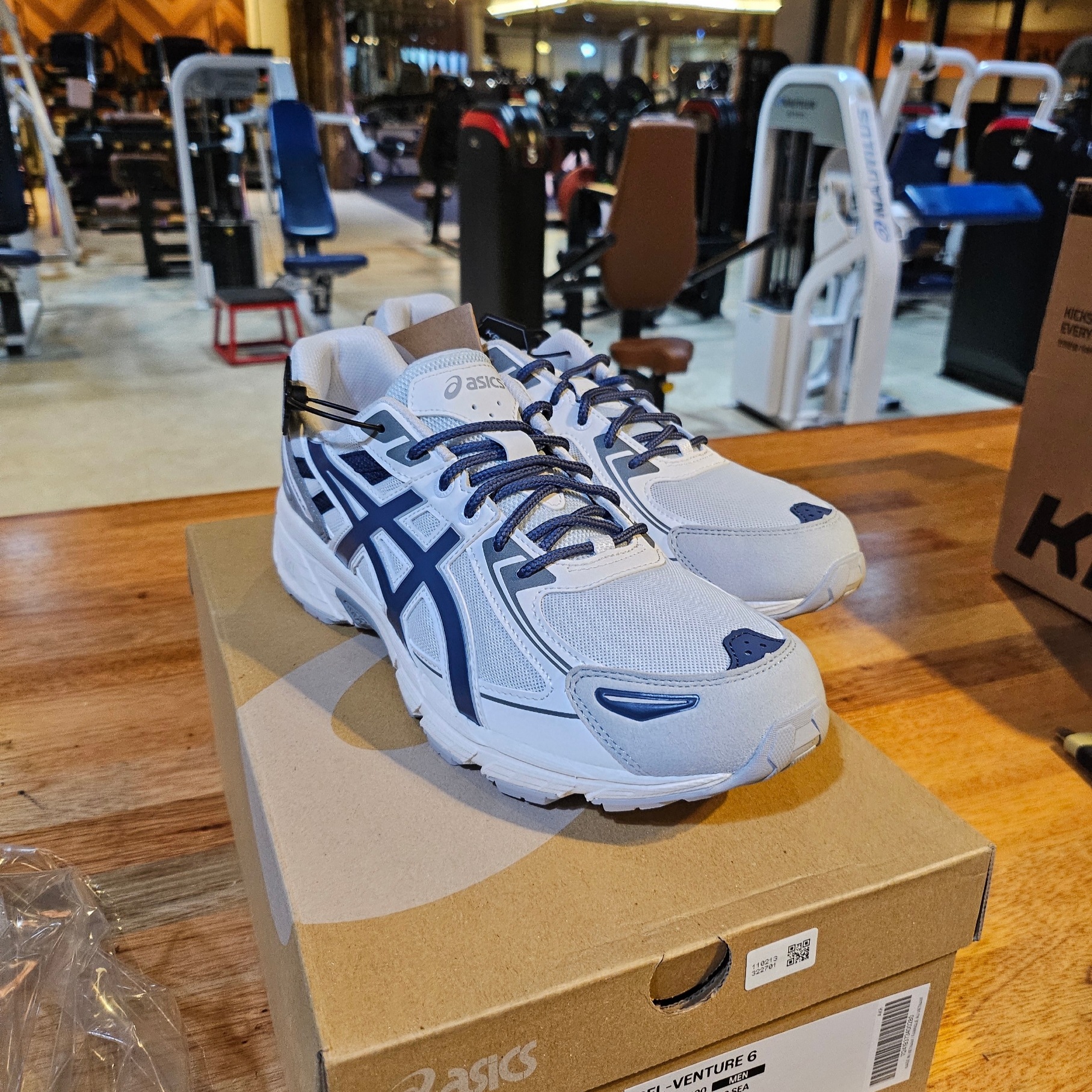Asics Gel-Venture 6 Bering Sea 착용 스타일 - 4