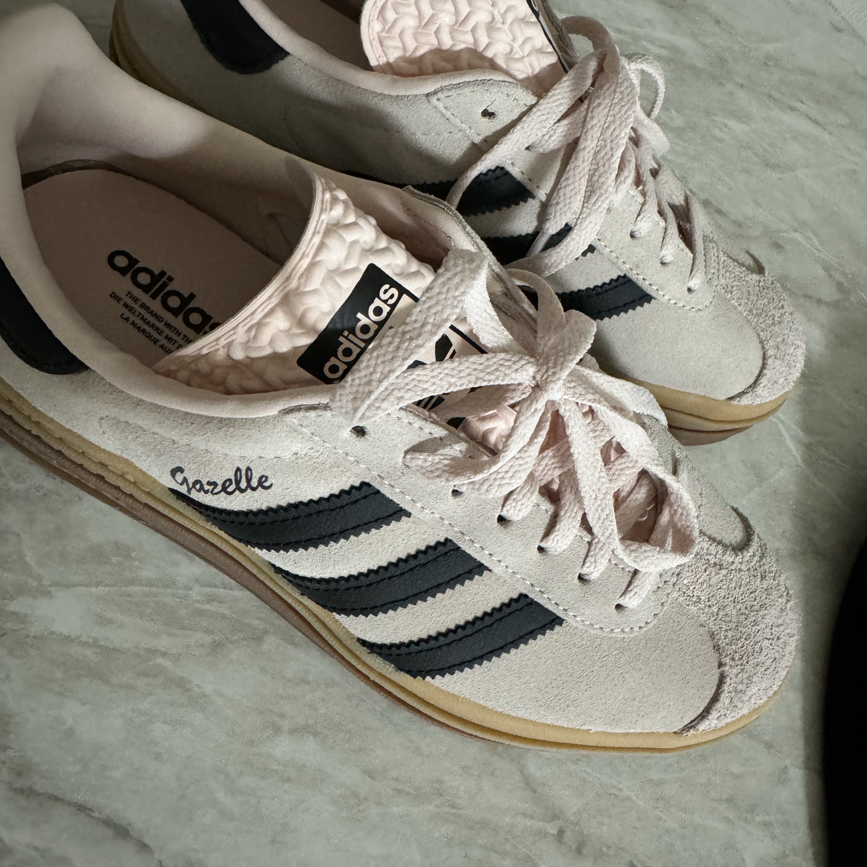 (W) Adidas Gazelle Bold Wonder Quartz Core Black 착용 스타일 - 2