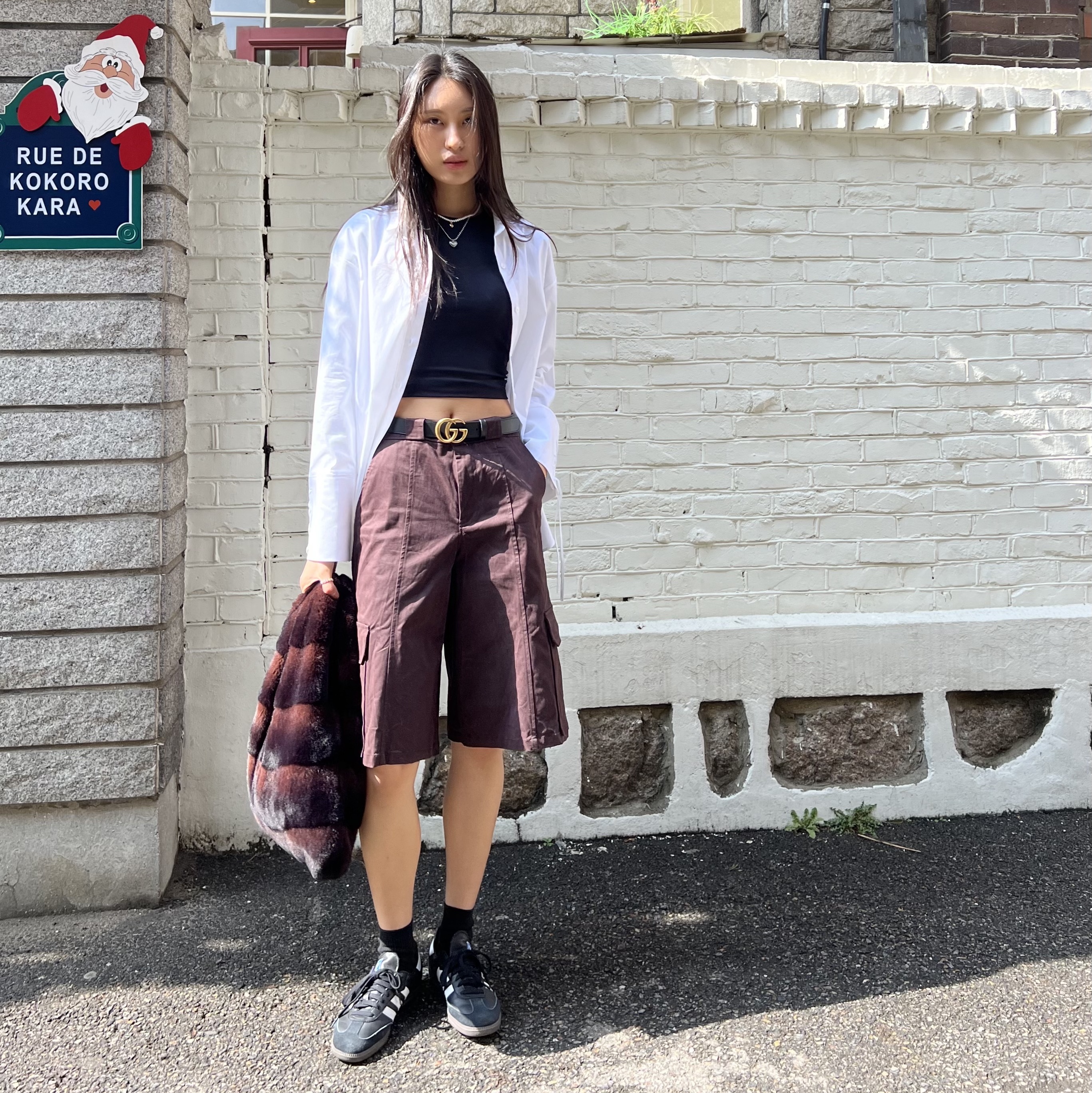 Adidas Samba OG Black White Gum 착용 스타일 - 3